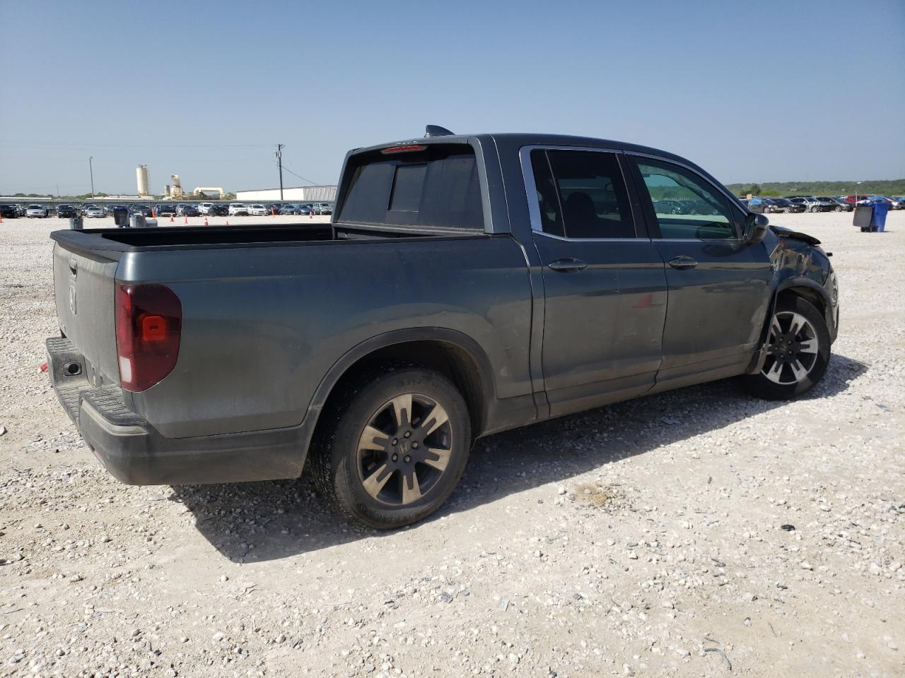 Photo 2 VIN: 5FPYK2F53KB007290 - HONDA RIDGELINE 