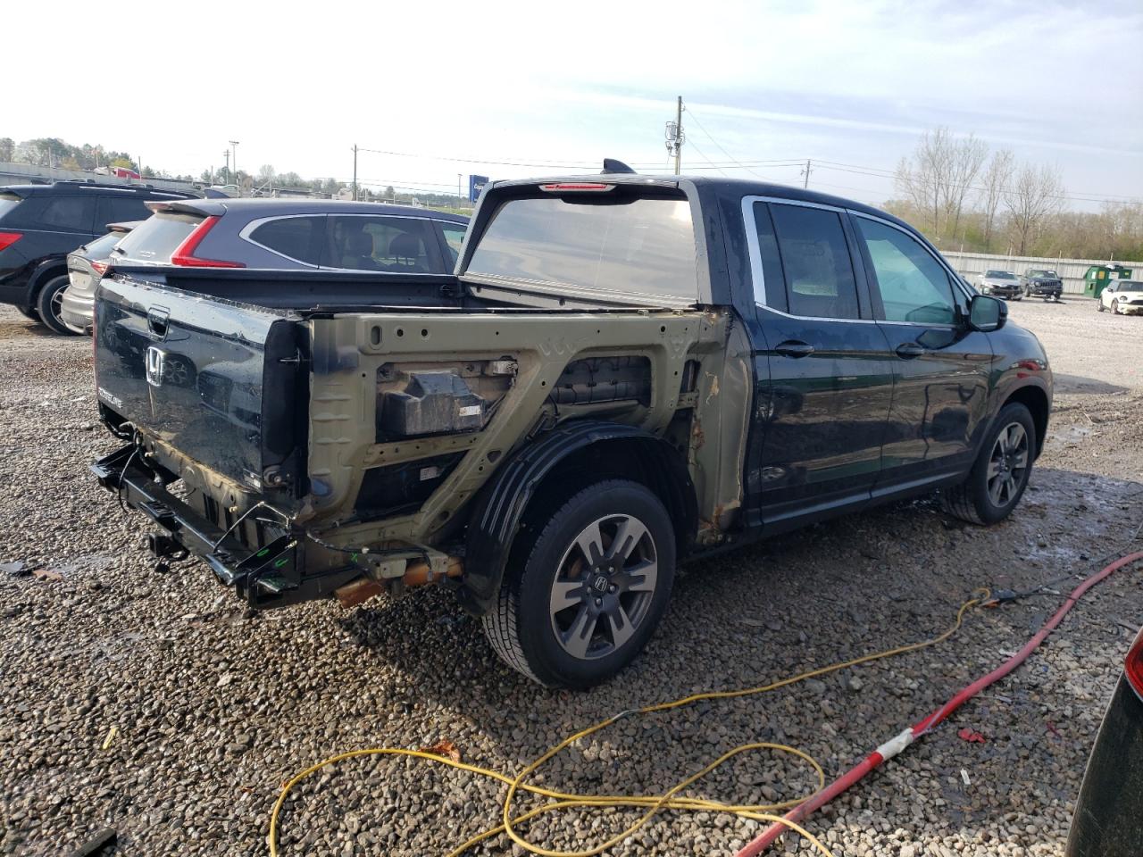 Photo 2 VIN: 5FPYK2F55JB002431 - HONDA RIDGELINE 