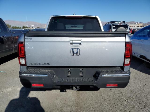 Photo 5 VIN: 5FPYK2F5XJB002389 - HONDA RIDGELINE 