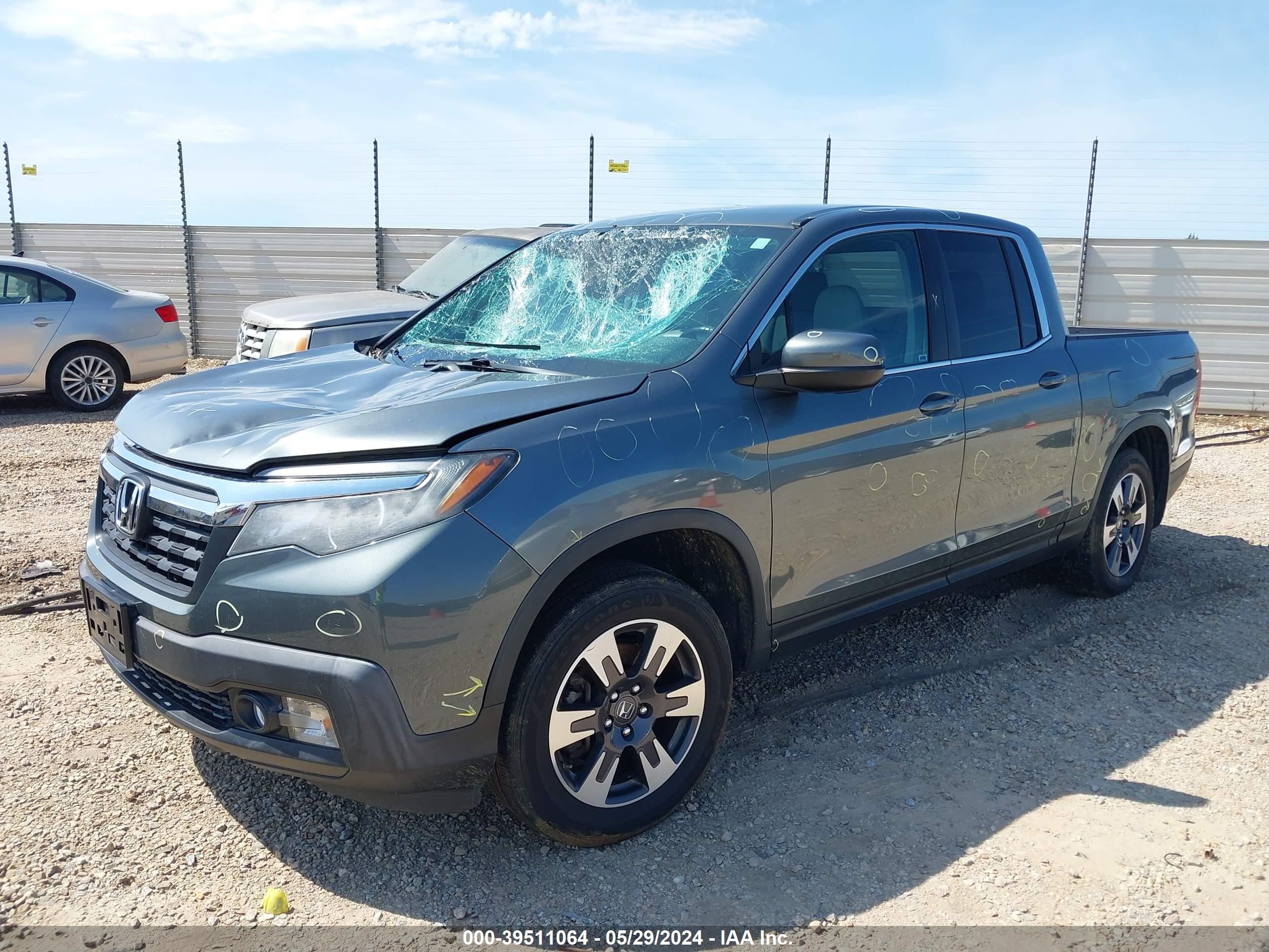 Photo 1 VIN: 5FPYK2F60HB002405 - HONDA RIDGELINE 