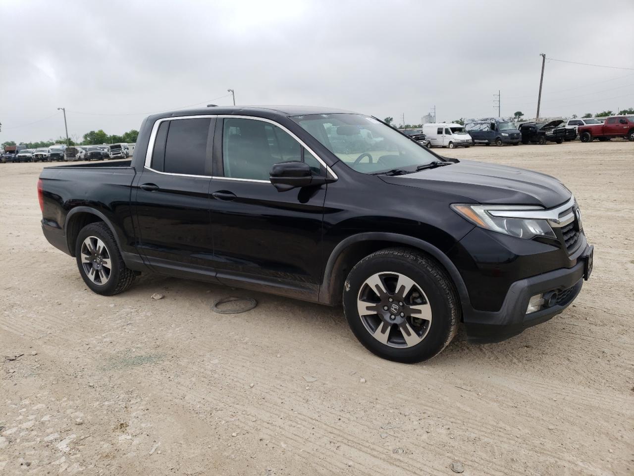 Photo 3 VIN: 5FPYK2F61HB001943 - HONDA RIDGELINE 