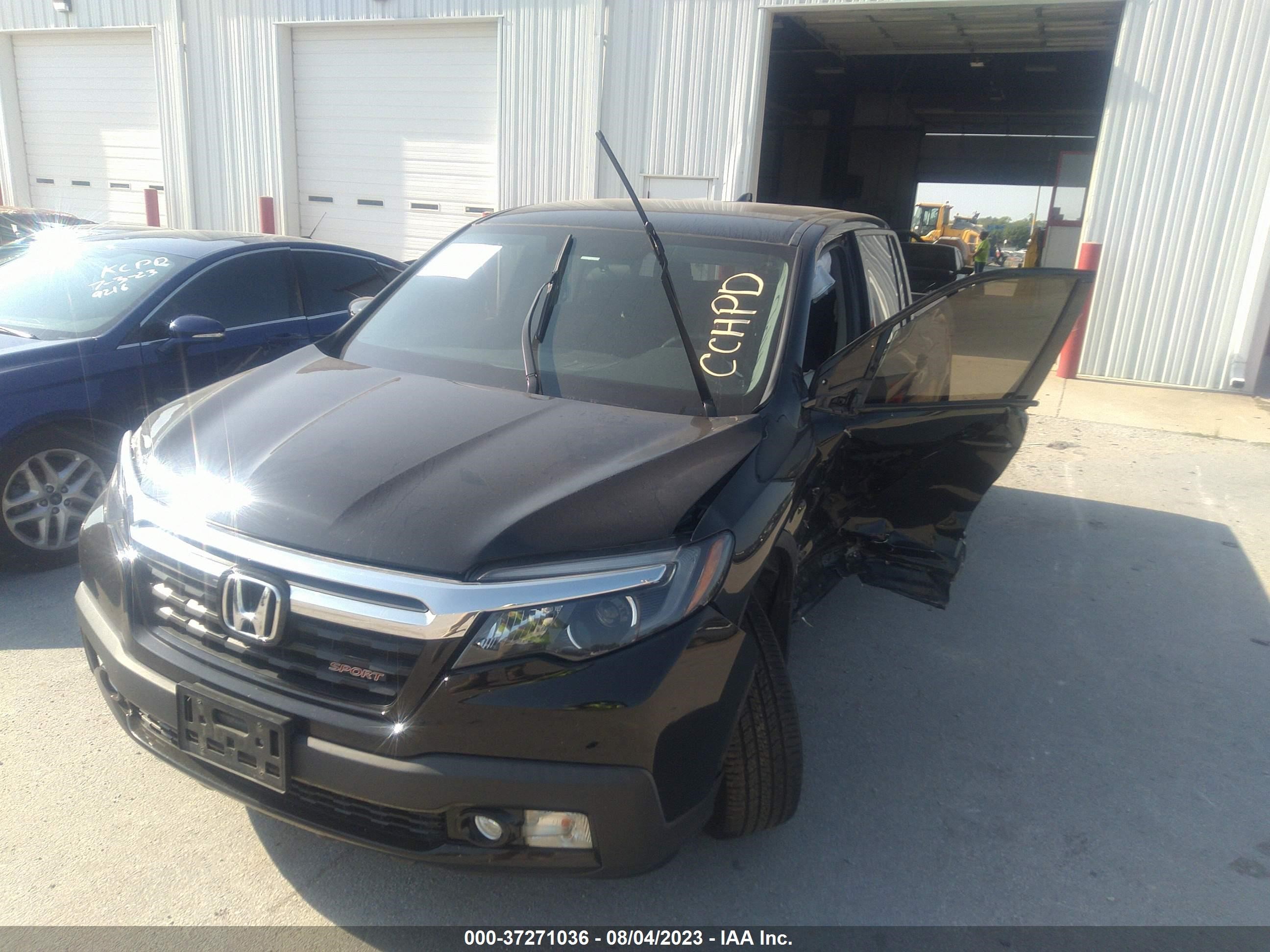 Photo 1 VIN: 5FPYK3F10KB001837 - HONDA RIDGELINE 