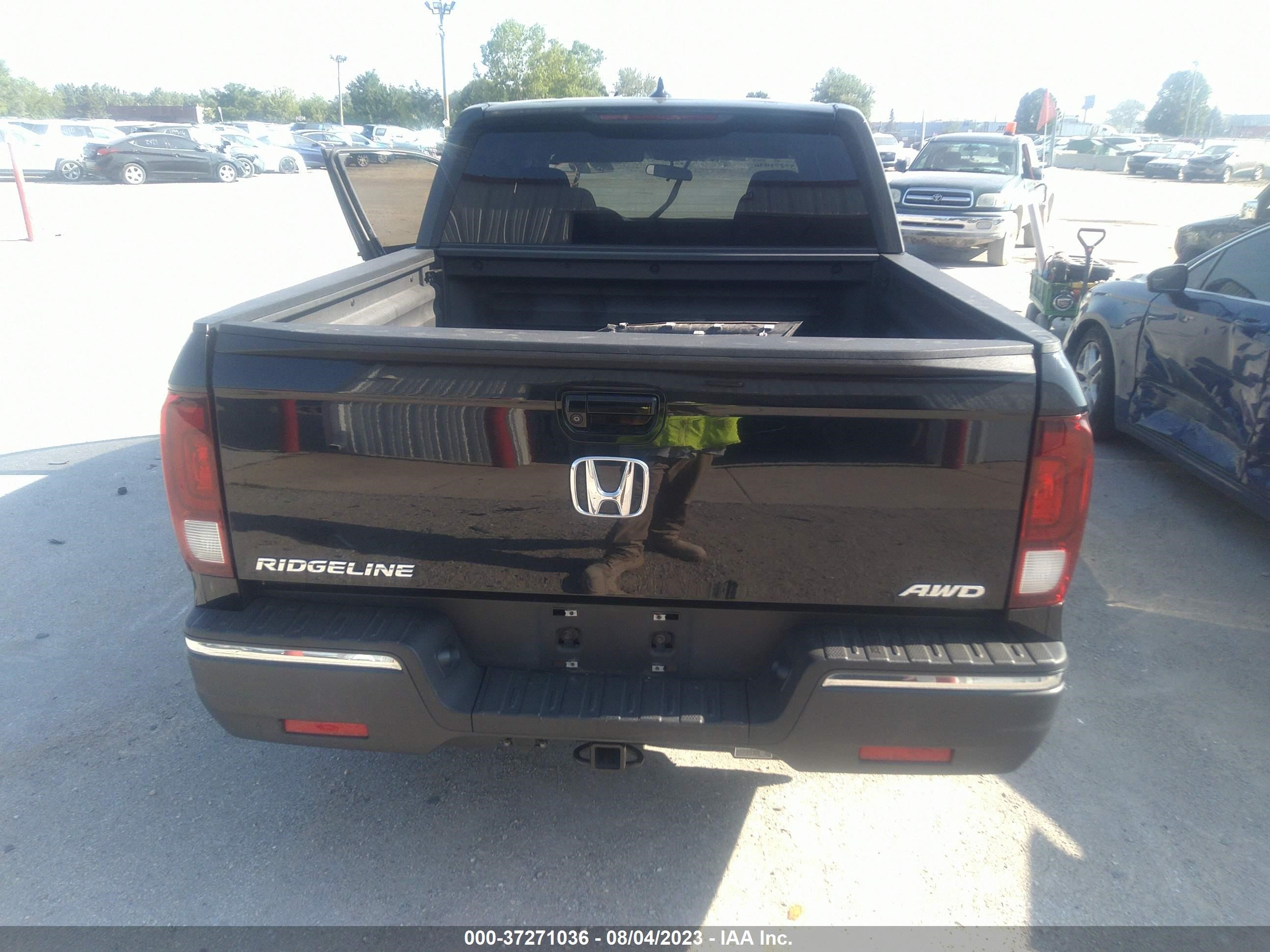 Photo 16 VIN: 5FPYK3F10KB001837 - HONDA RIDGELINE 