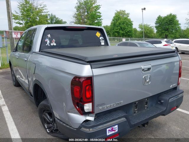 Photo 2 VIN: 5FPYK3F16JB006670 - HONDA RIDGELINE 