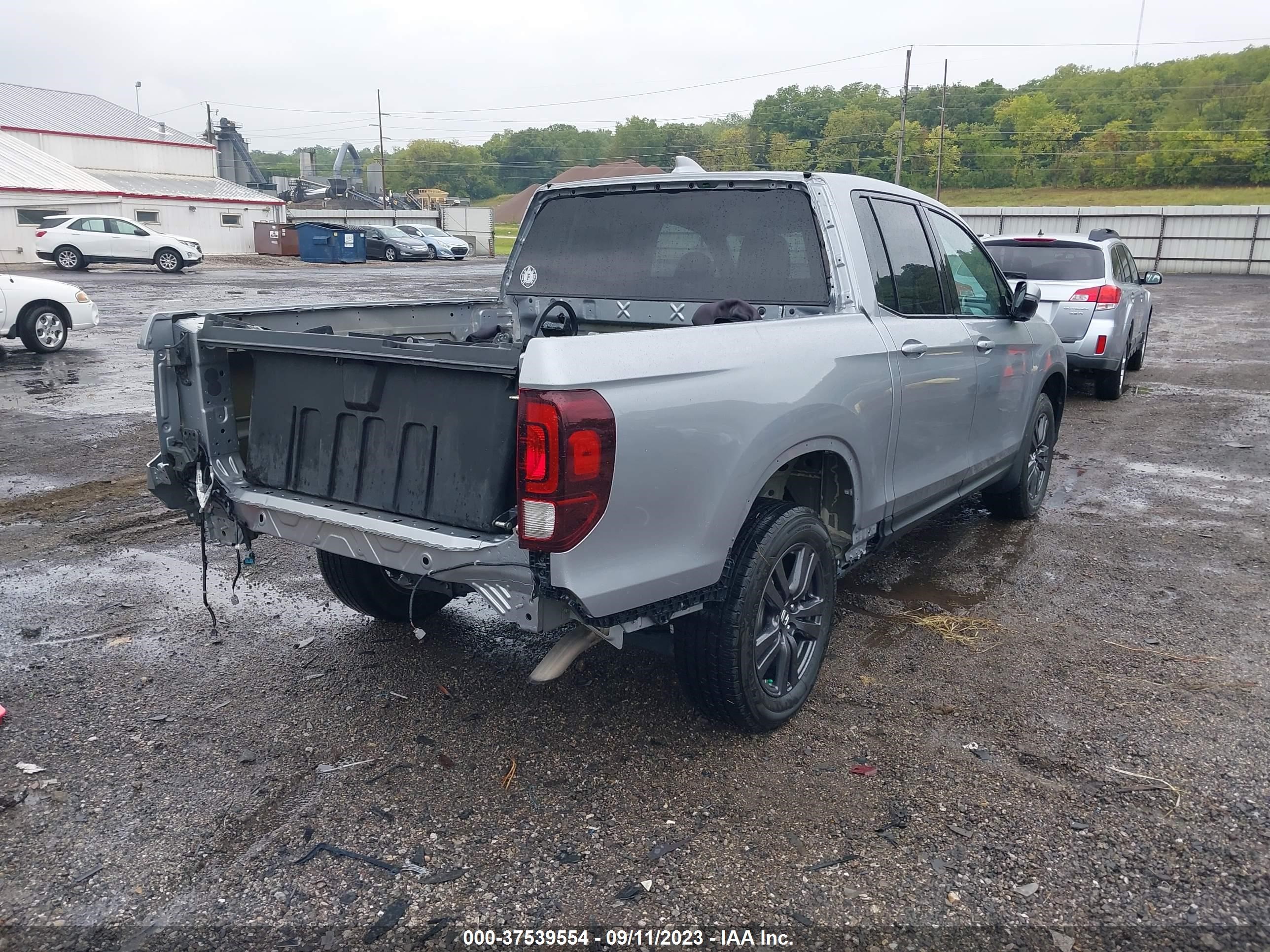 Photo 3 VIN: 5FPYK3F17KB046886 - HONDA RIDGELINE 