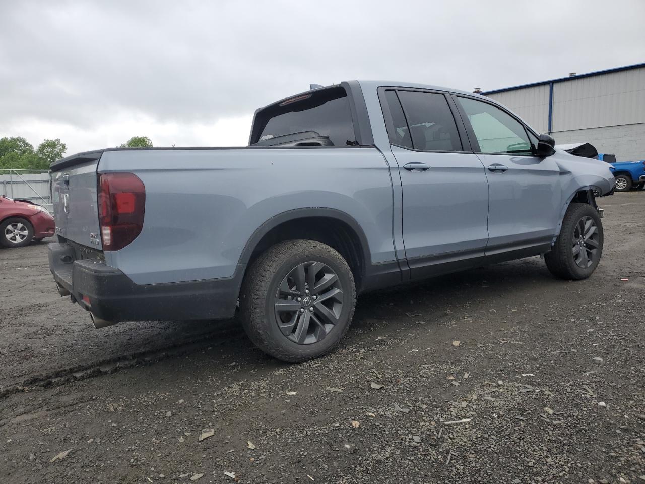 Photo 2 VIN: 5FPYK3F19PB051997 - HONDA RIDGELINE 