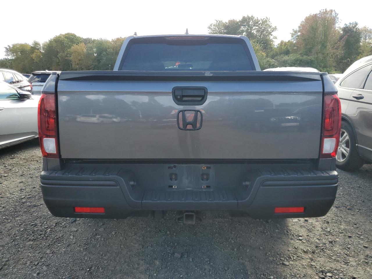 Photo 5 VIN: 5FPYK3F28HB013042 - HONDA RIDGELINE 