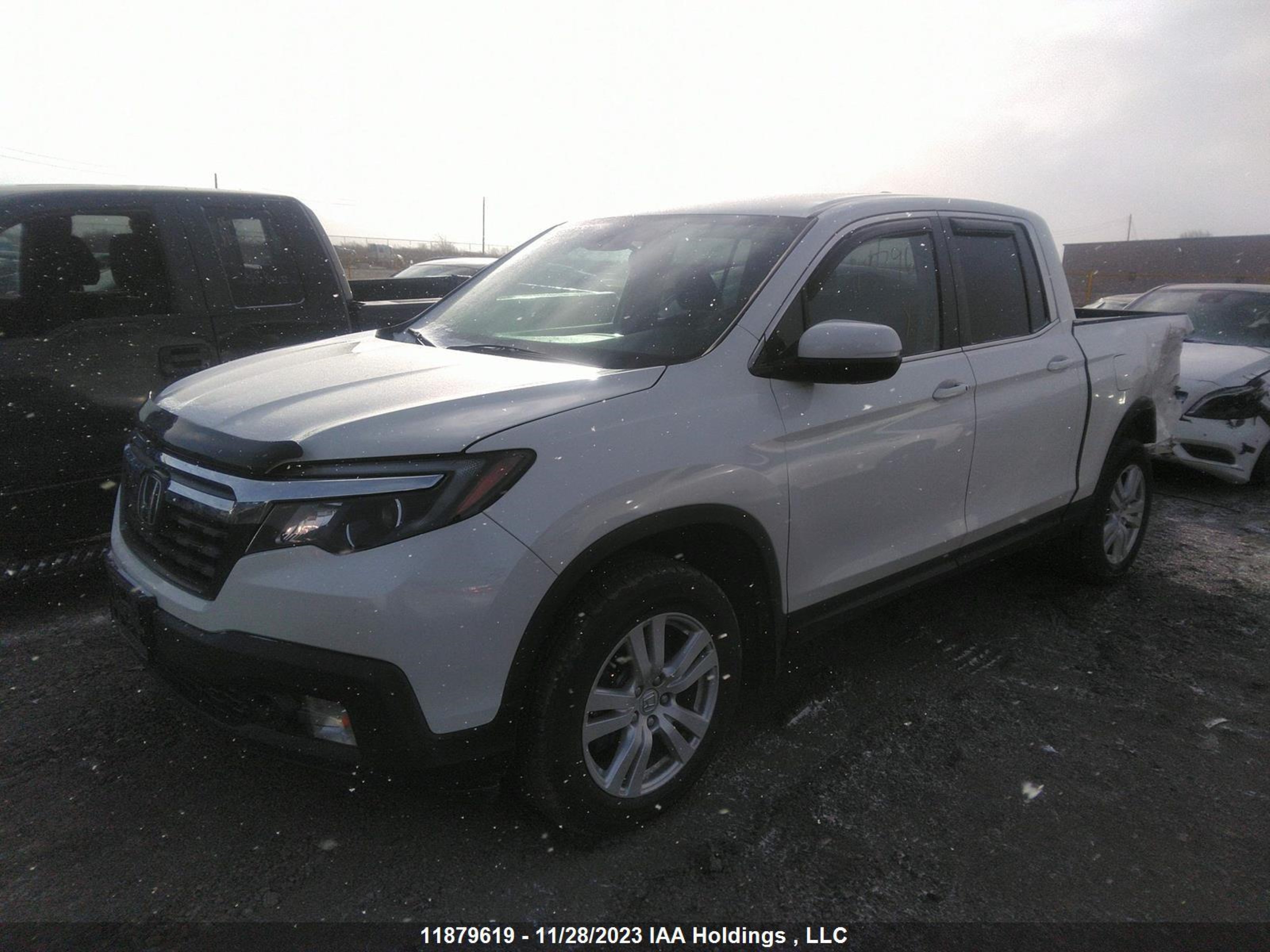 Photo 1 VIN: 5FPYK3F3XJB501472 - HONDA RIDGELINE 