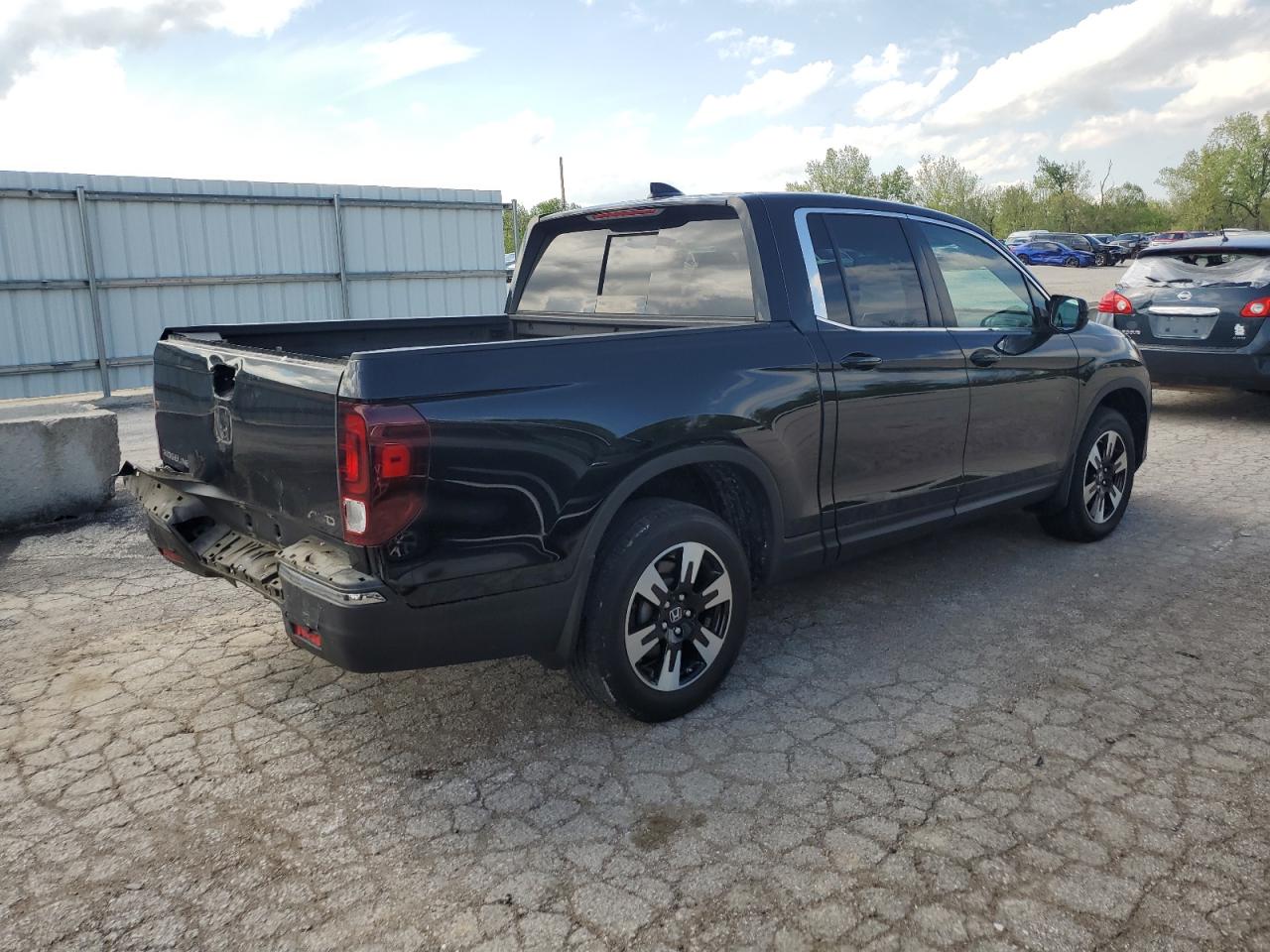 Photo 2 VIN: 5FPYK3F51LB030171 - HONDA RIDGELINE 