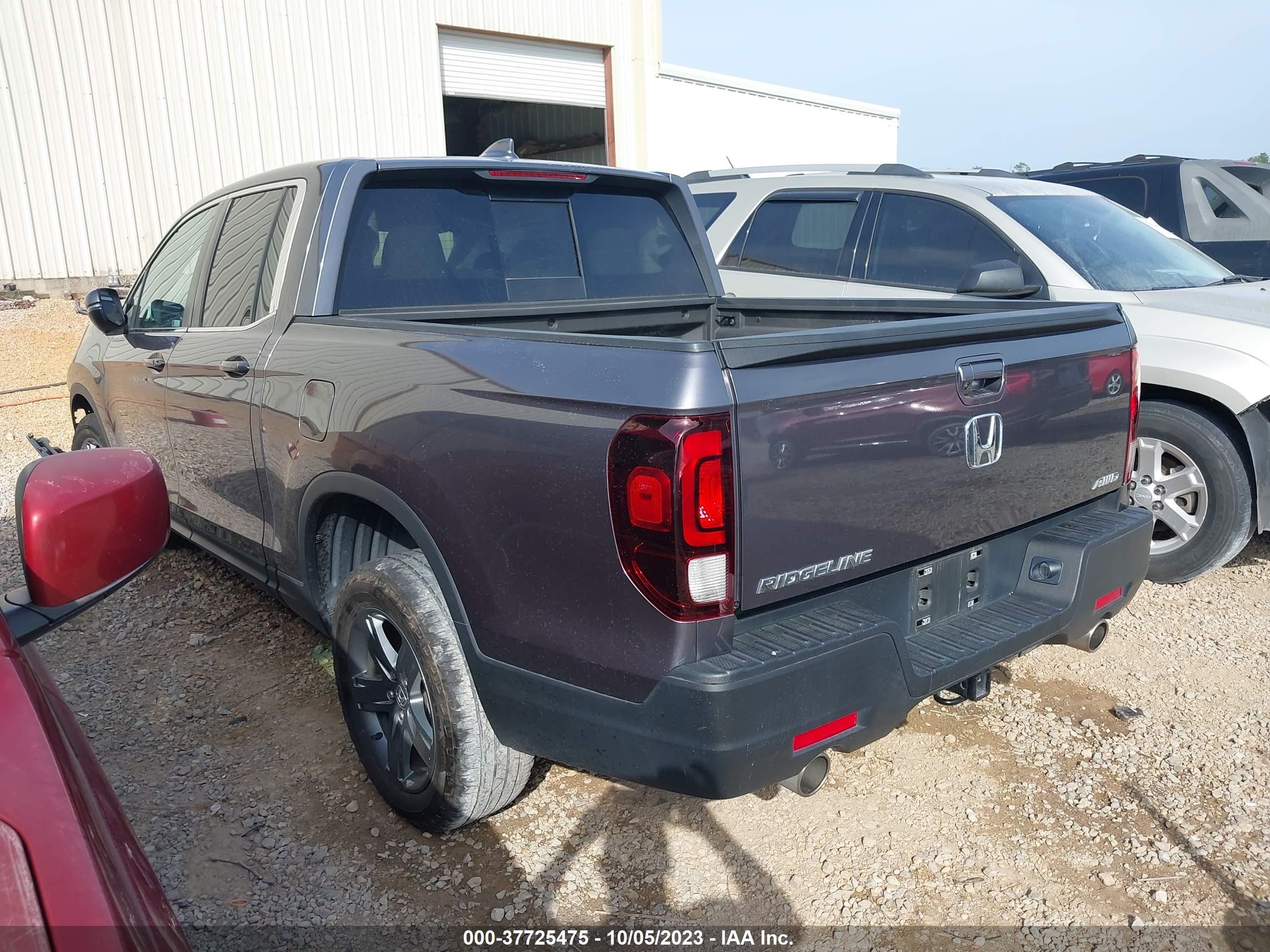 Photo 2 VIN: 5FPYK3F53MB011767 - HONDA RIDGELINE 