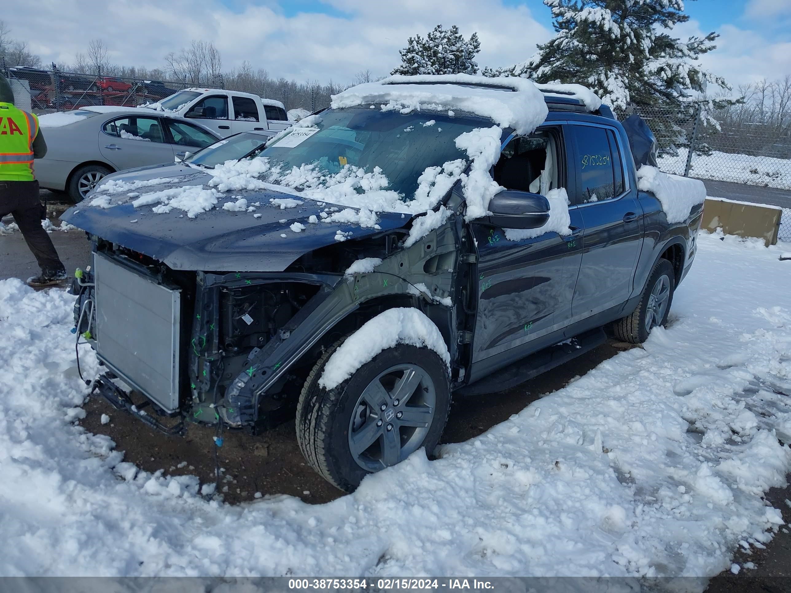 Photo 1 VIN: 5FPYK3F55PB053460 - HONDA RIDGELINE 