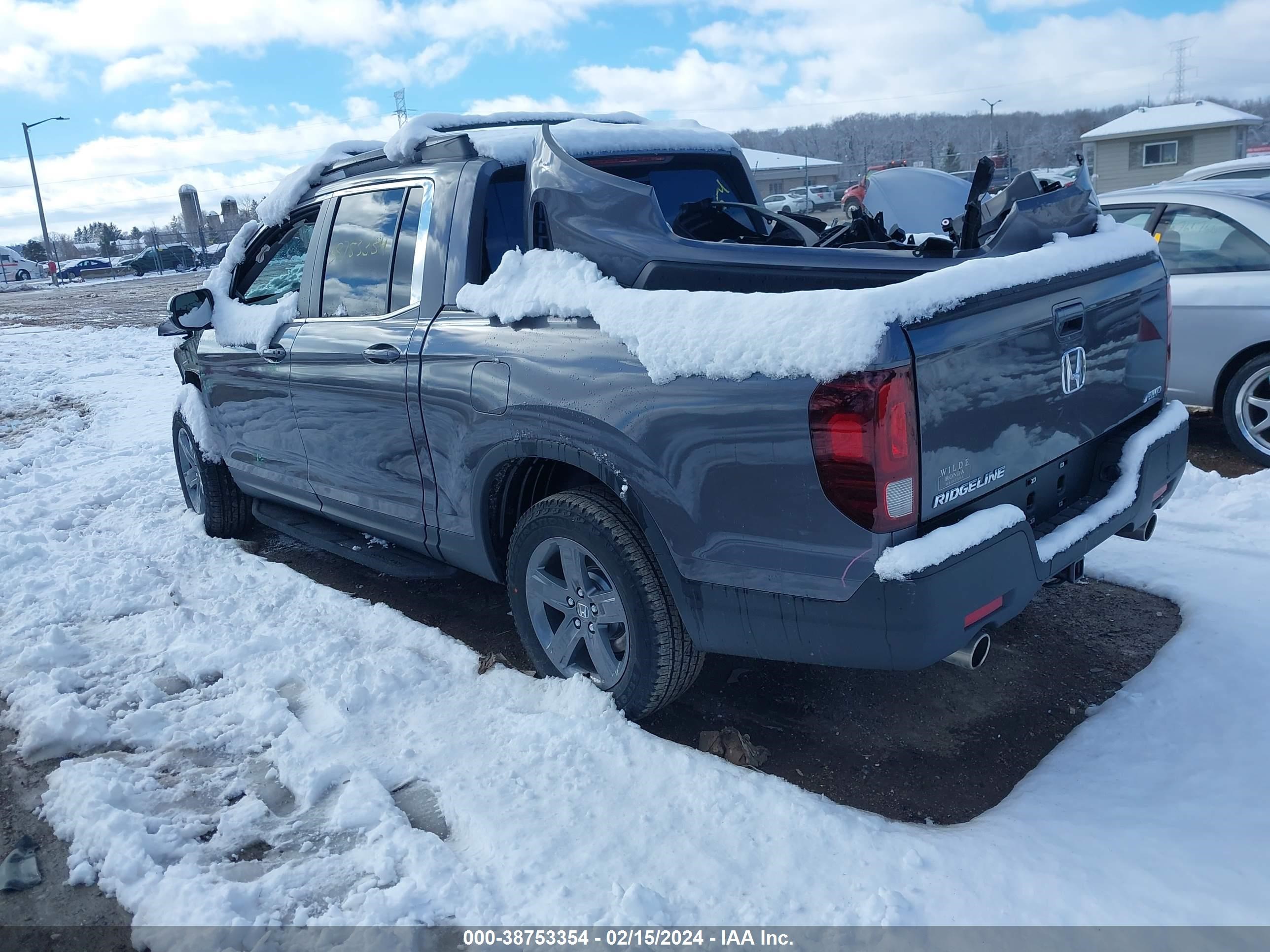 Photo 2 VIN: 5FPYK3F55PB053460 - HONDA RIDGELINE 