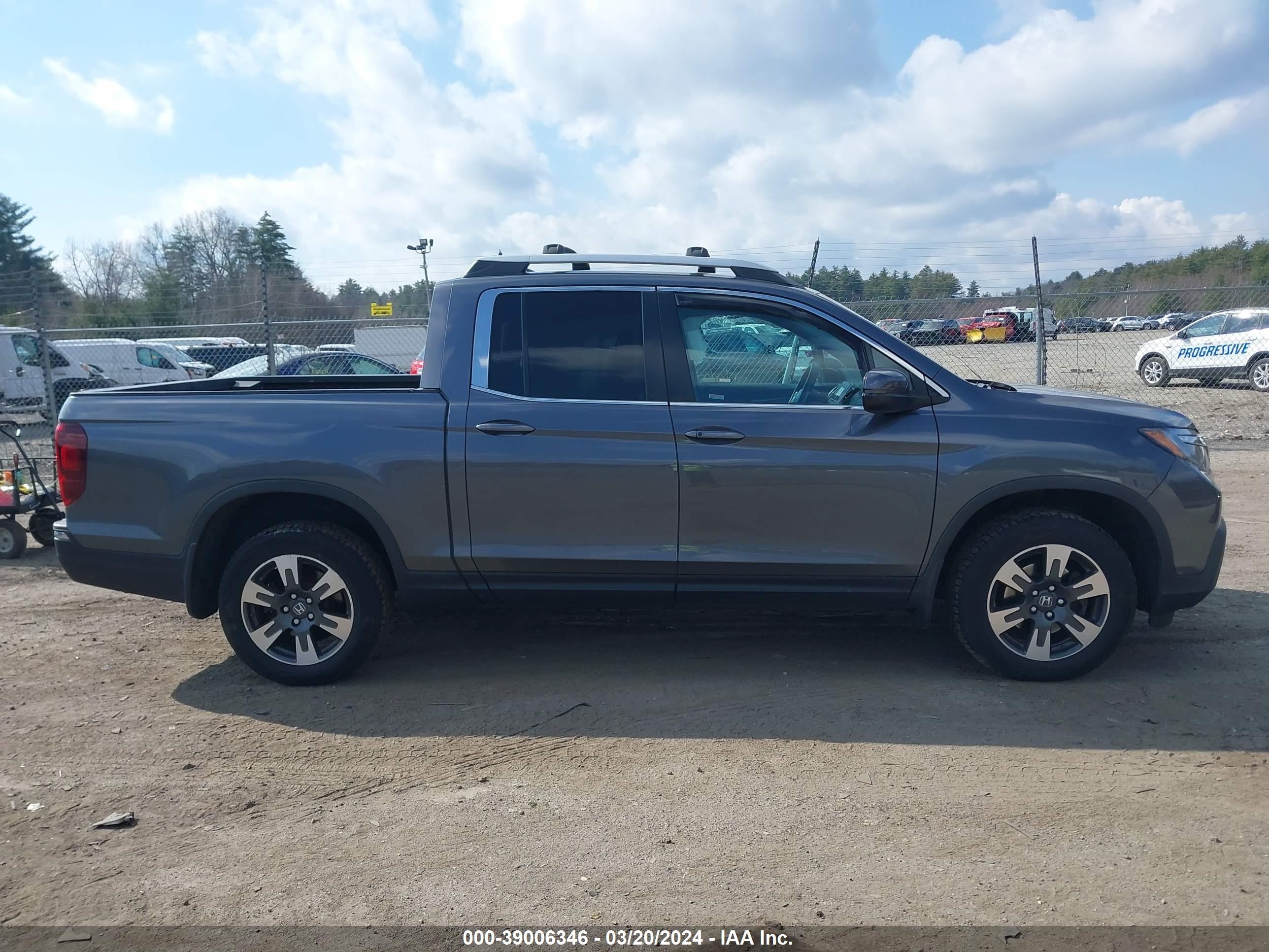 Photo 12 VIN: 5FPYK3F56JB014061 - HONDA RIDGELINE 