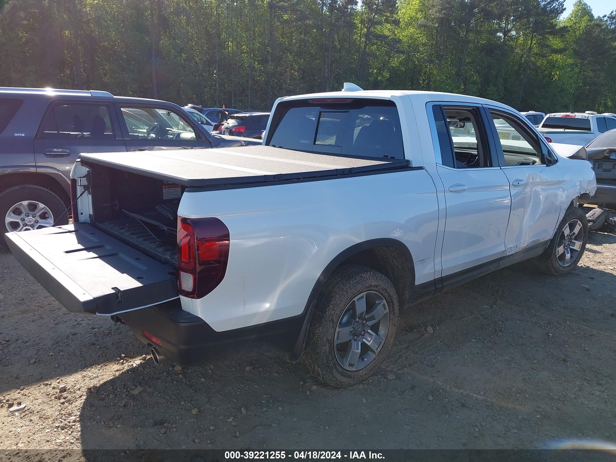 Photo 3 VIN: 5FPYK3F58RB005194 - HONDA RIDGELINE 