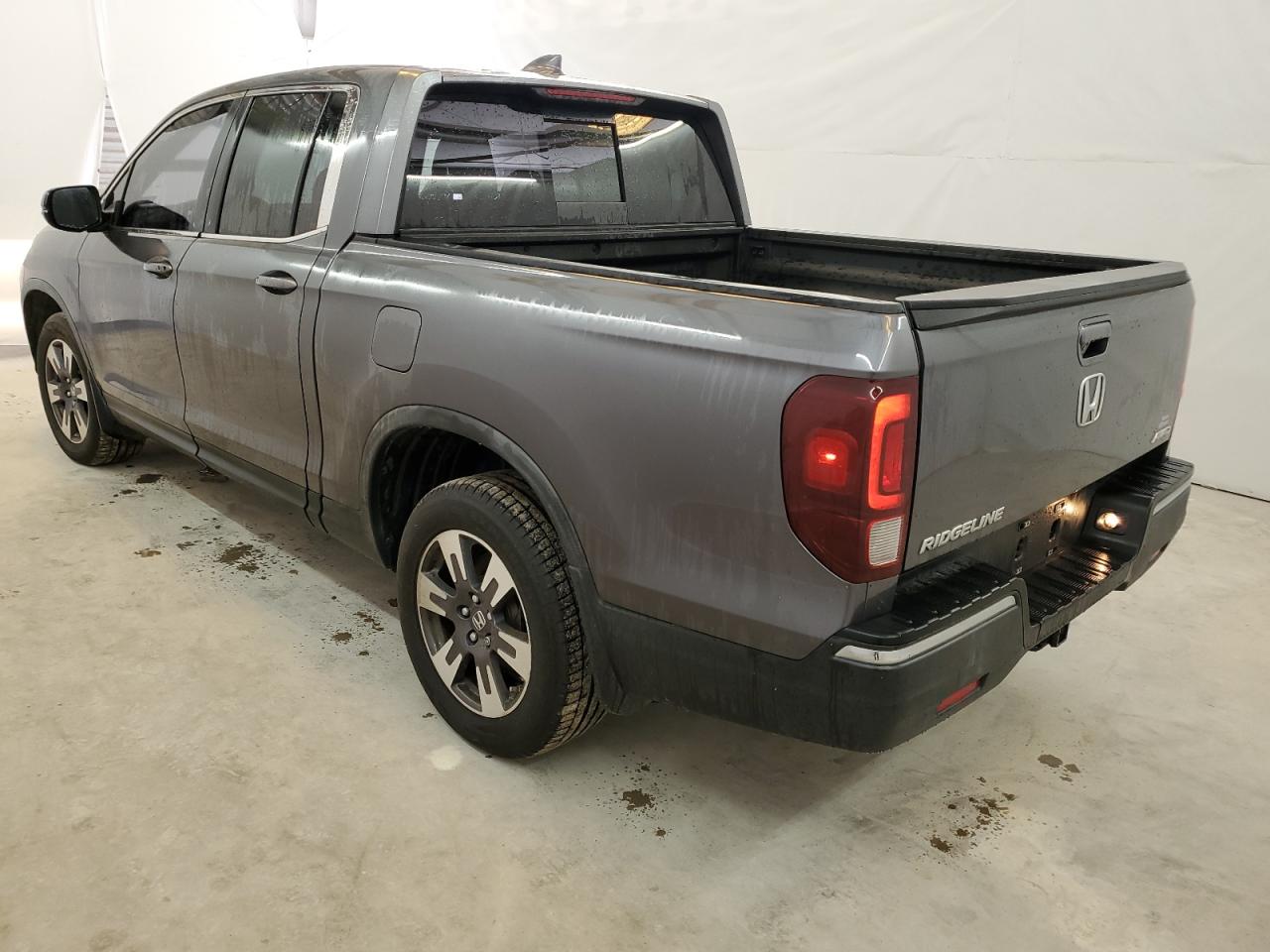 Photo 1 VIN: 5FPYK3F5XKB000522 - HONDA RIDGELINE 