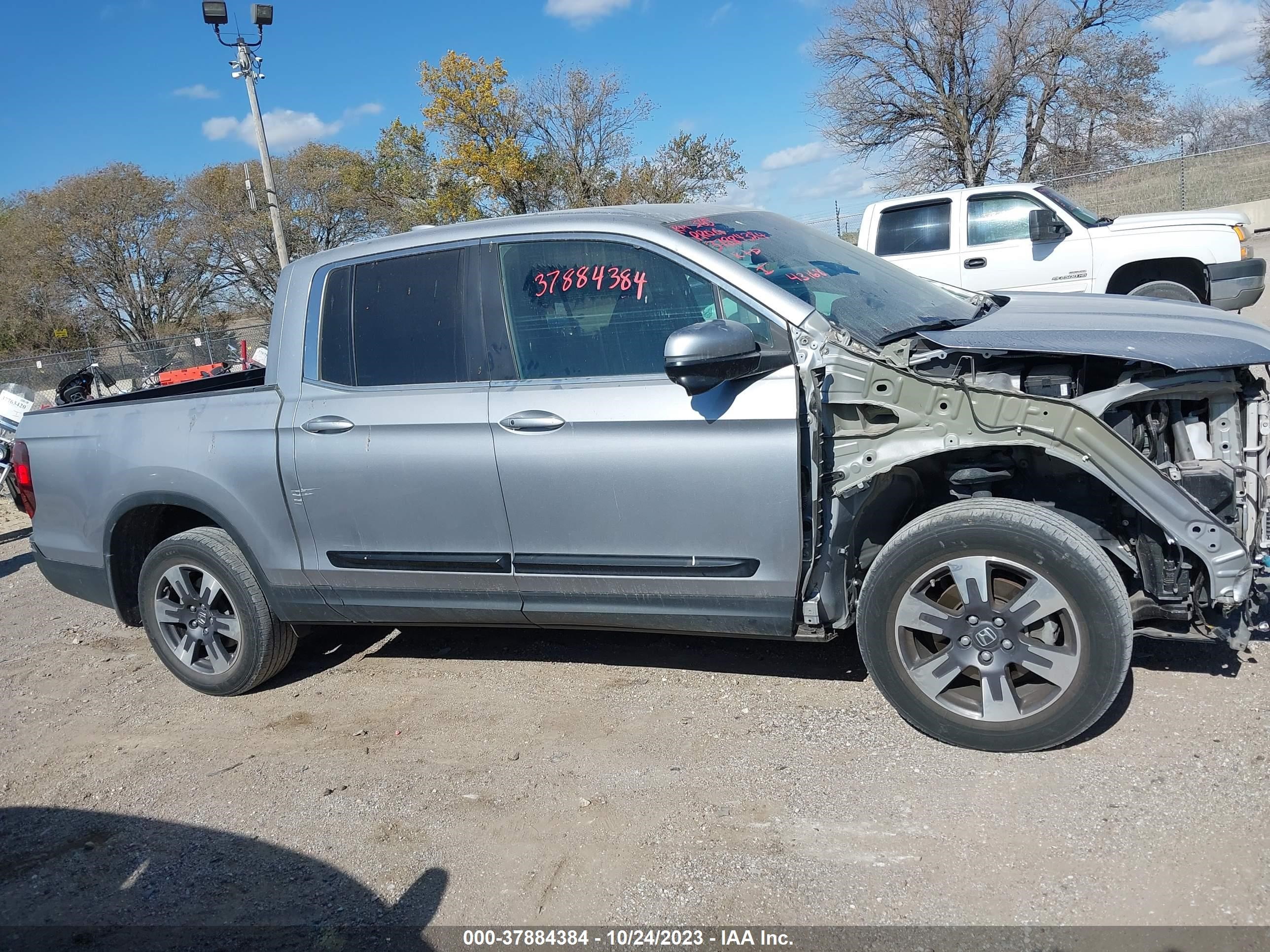 Photo 13 VIN: 5FPYK3F68JB001630 - HONDA RIDGELINE 