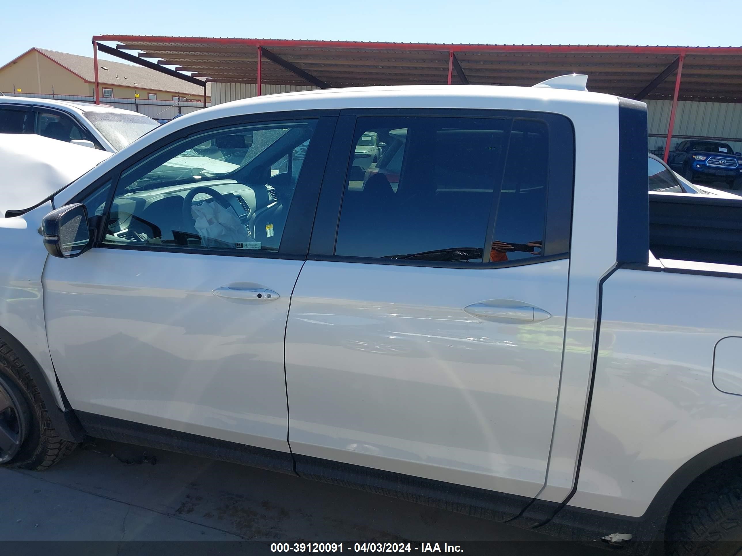 Photo 13 VIN: 5FPYK3F68RB008170 - HONDA RIDGELINE 