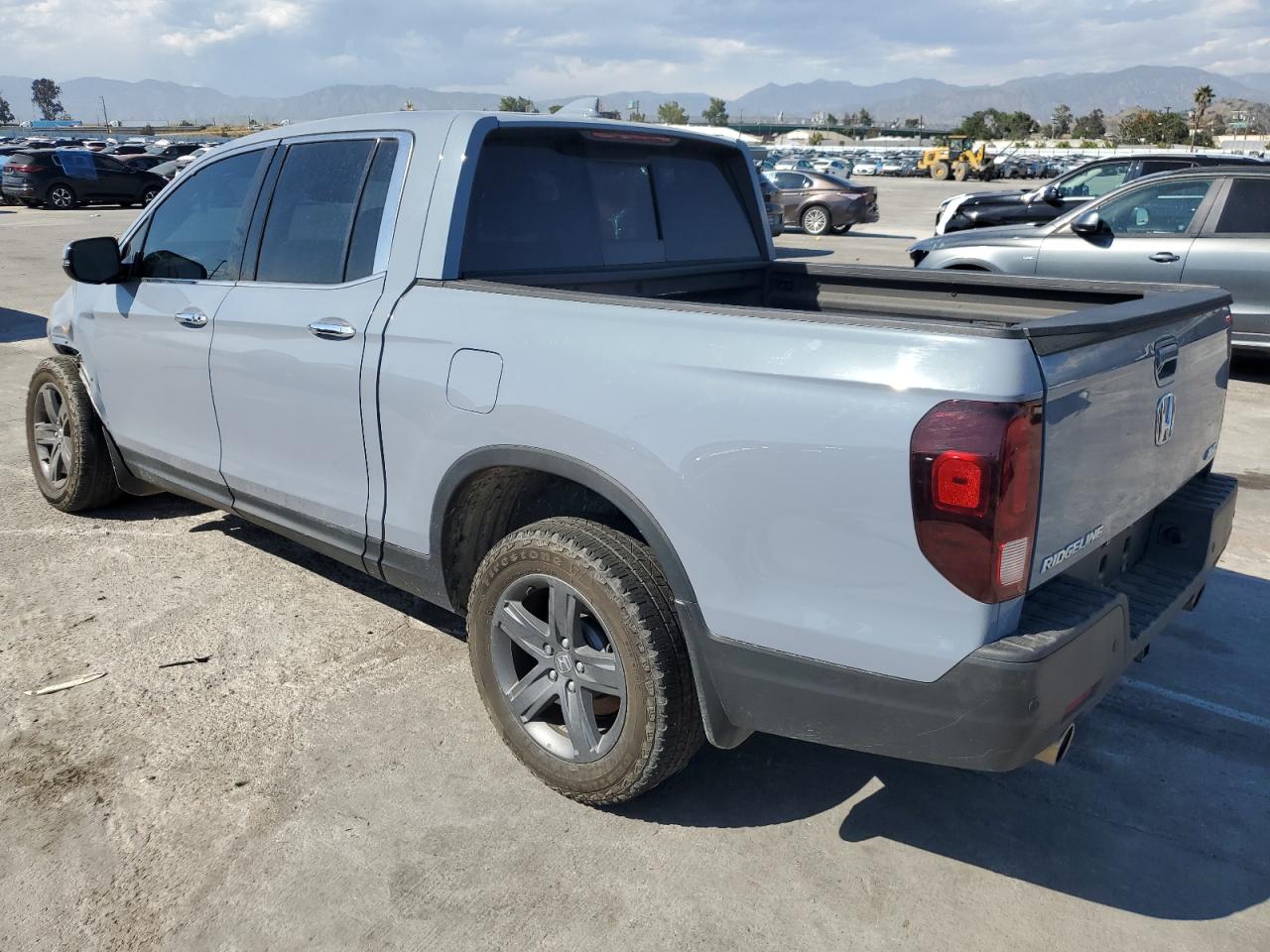 Photo 1 VIN: 5FPYK3F71NB032393 - HONDA RIDGELINE 