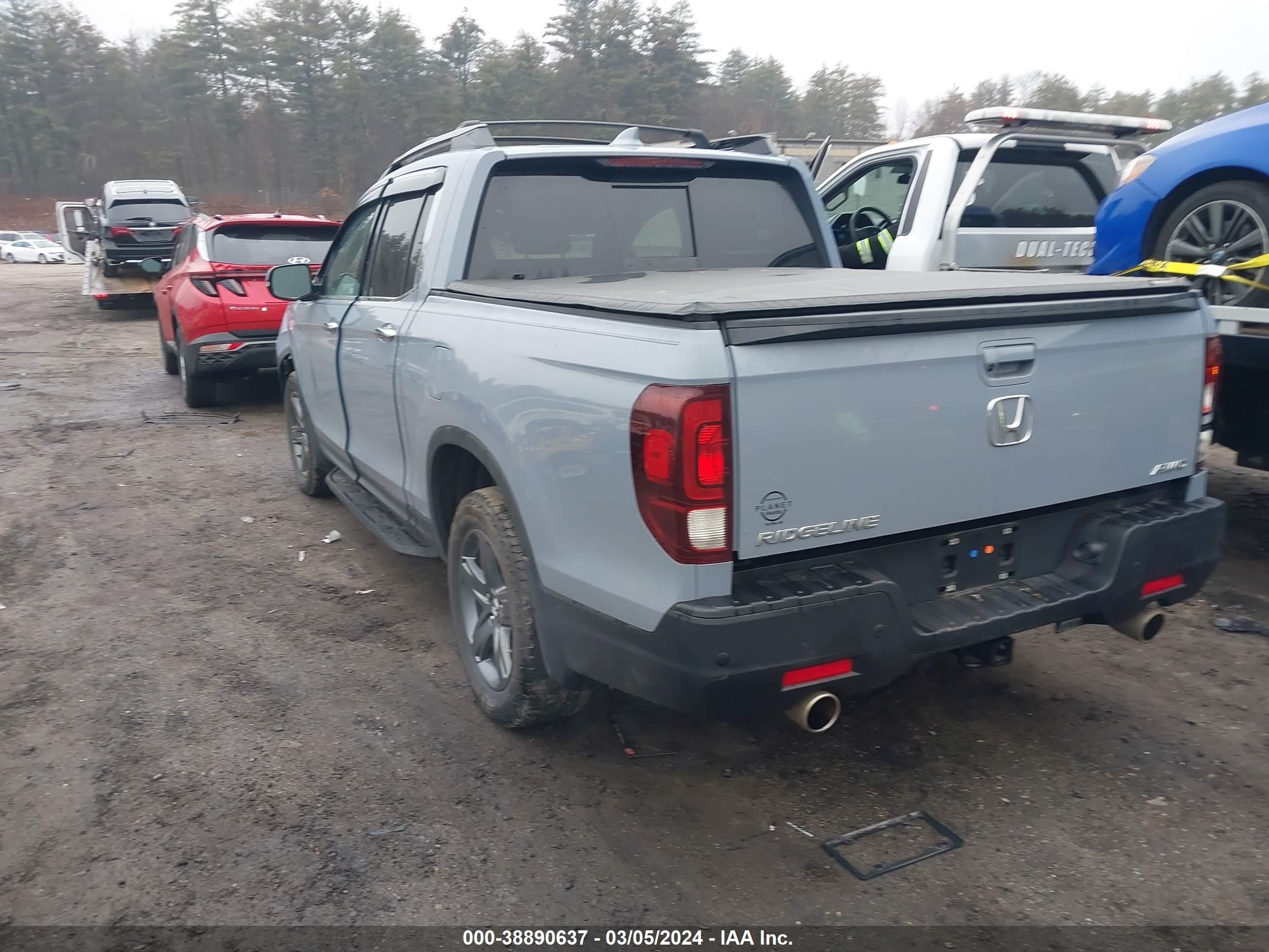 Photo 2 VIN: 5FPYK3F73NB012792 - HONDA RIDGELINE 