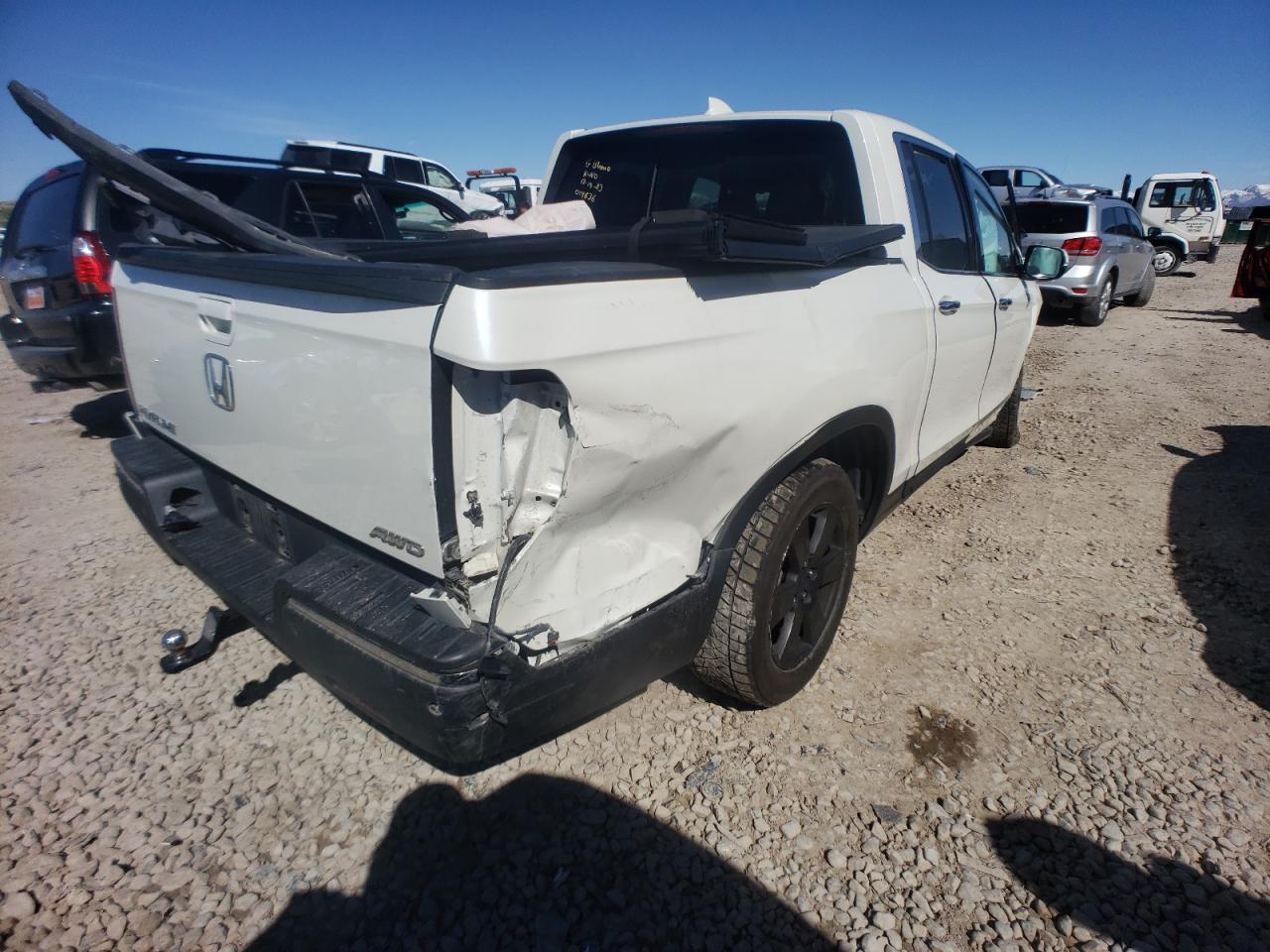 Photo 2 VIN: 5FPYK3F74HB014636 - HONDA RIDGELINE 