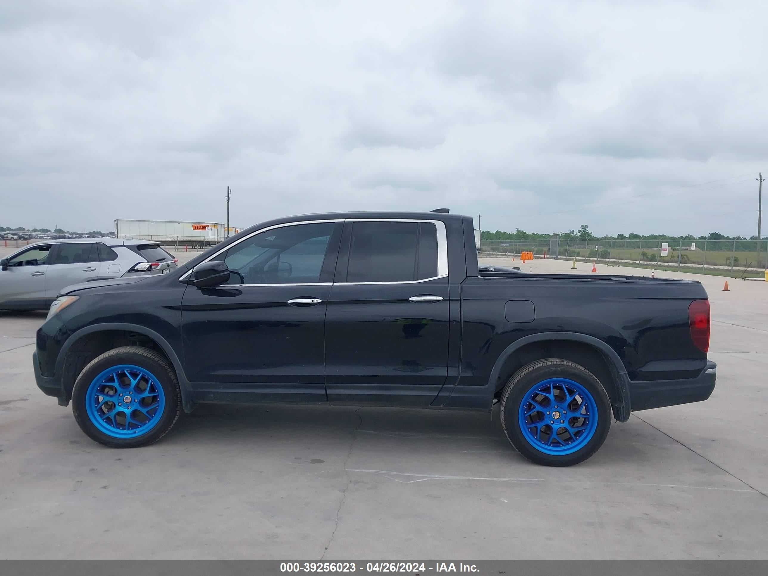 Photo 12 VIN: 5FPYK3F74KB004695 - HONDA RIDGELINE 