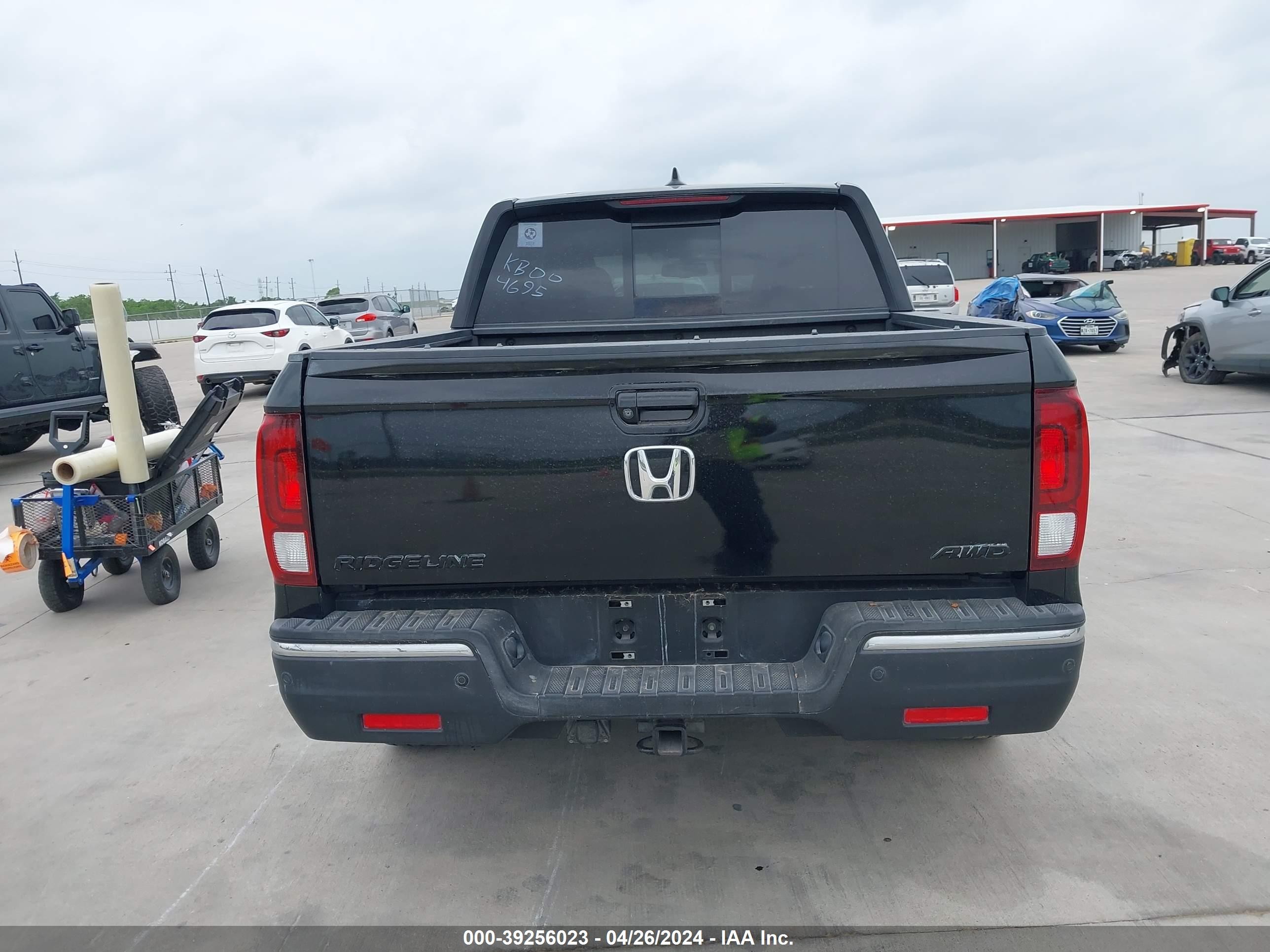 Photo 14 VIN: 5FPYK3F74KB004695 - HONDA RIDGELINE 