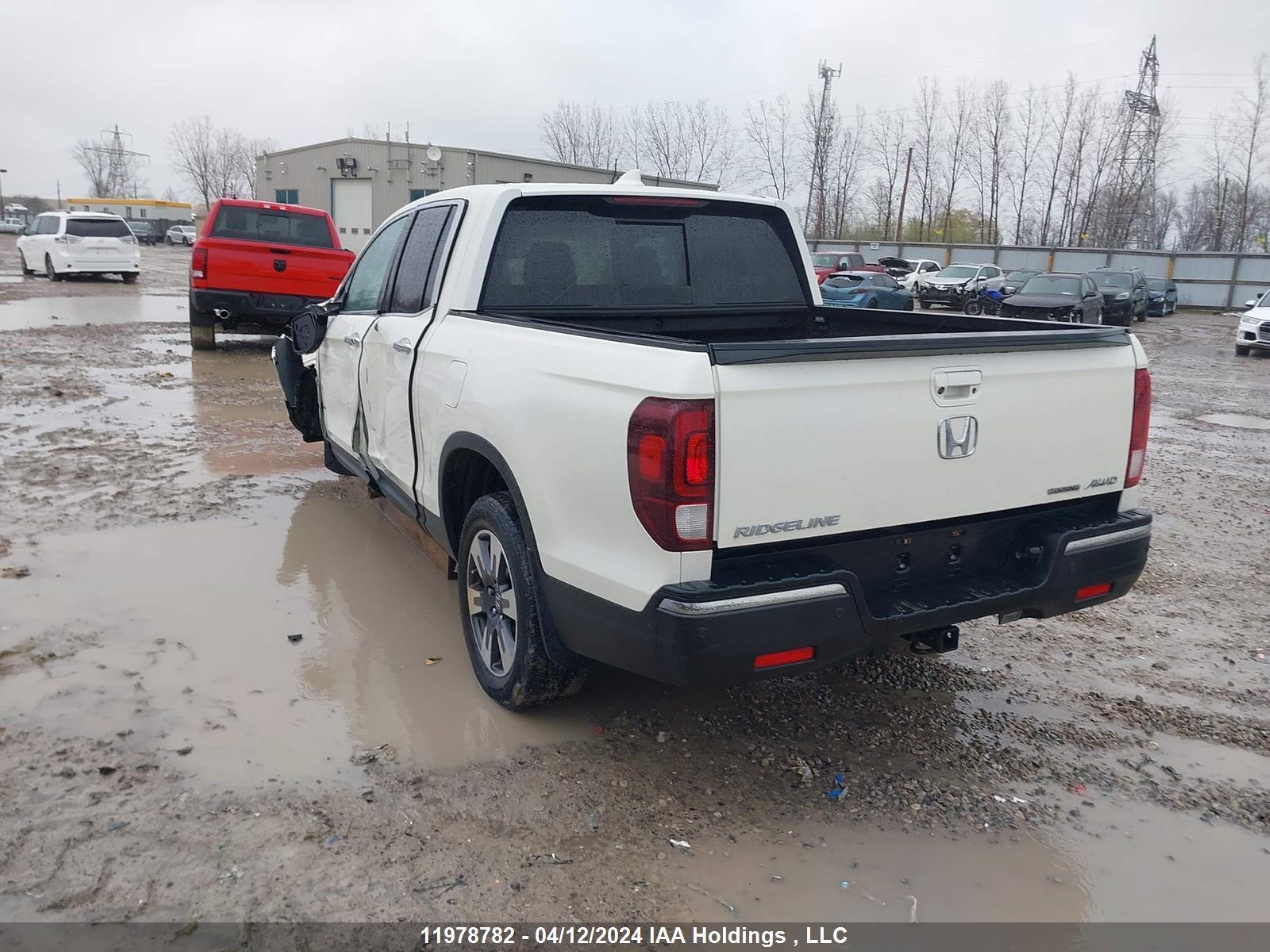 Photo 2 VIN: 5FPYK3F75KB501982 - HONDA RIDGELINE 