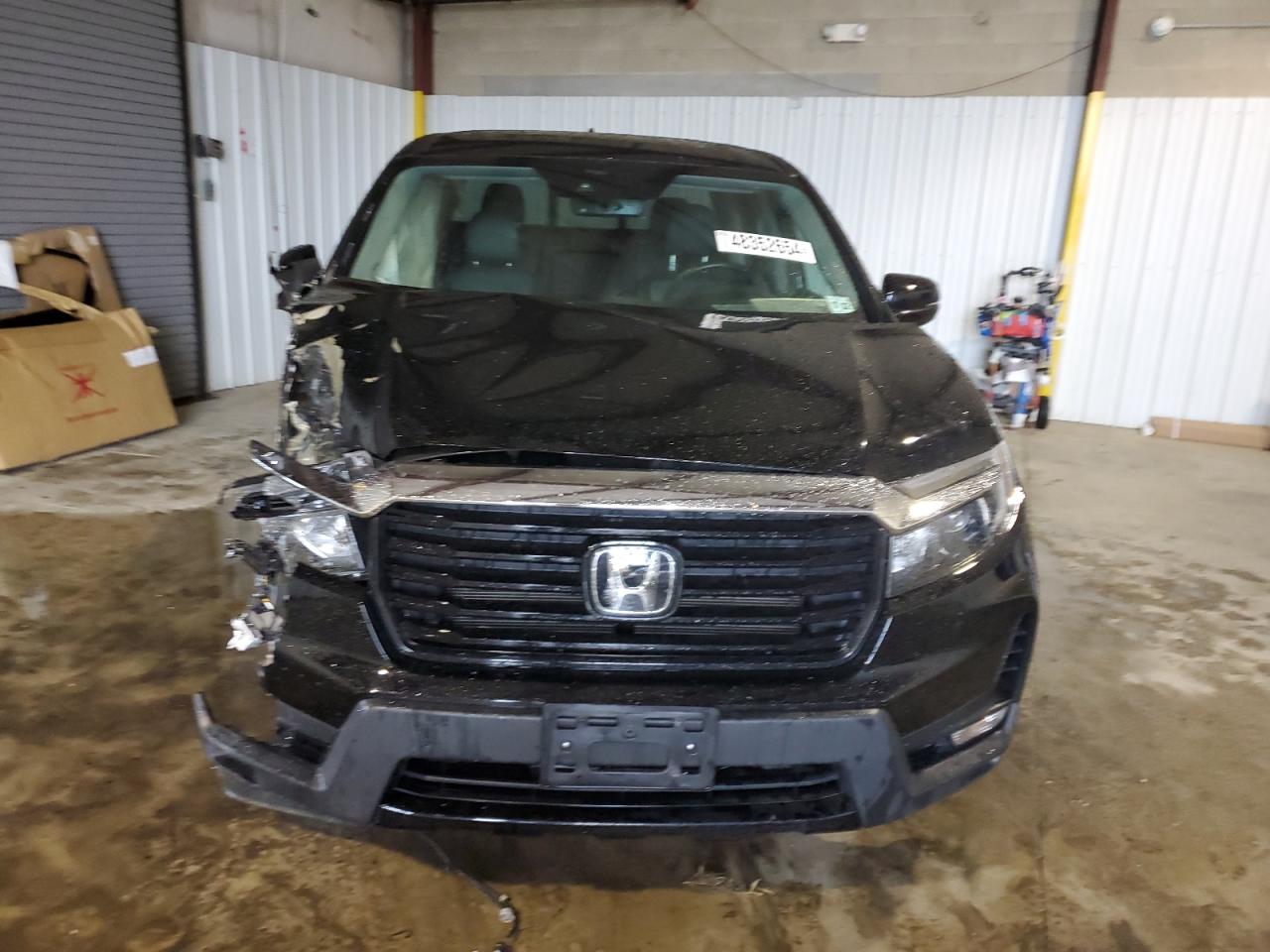 Photo 4 VIN: 5FPYK3F75NB034101 - HONDA RIDGELINE 