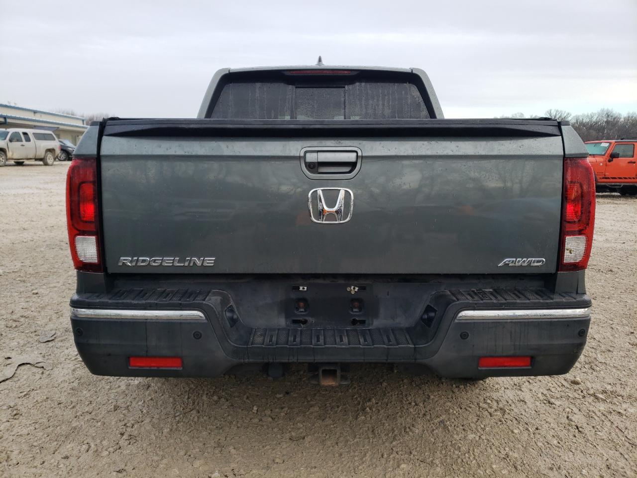 Photo 6 VIN: 5FPYK3F76HB030207 - HONDA RIDGELINE 