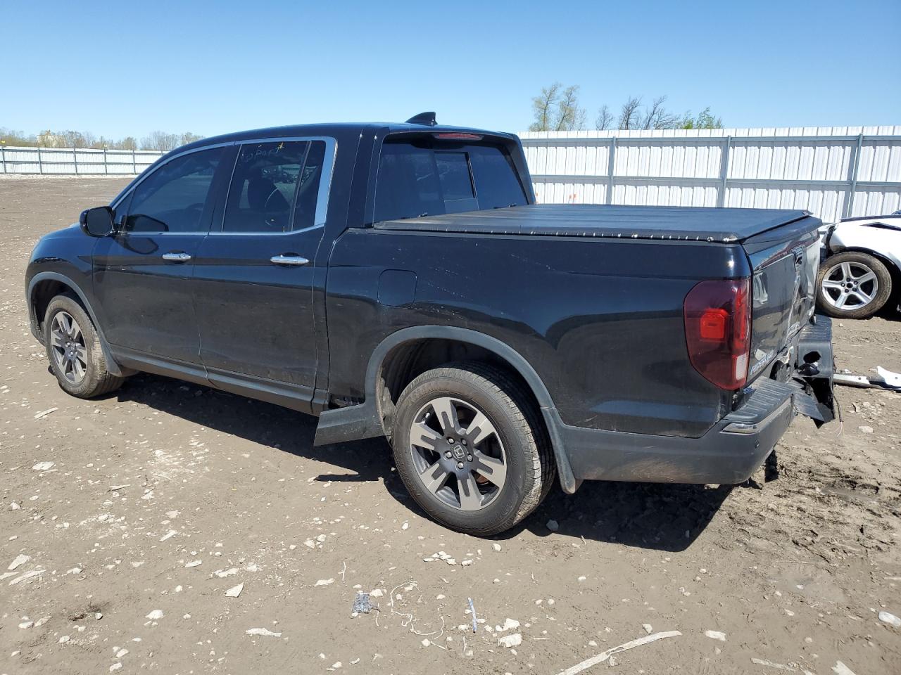 Photo 1 VIN: 5FPYK3F76JB014174 - HONDA RIDGELINE 