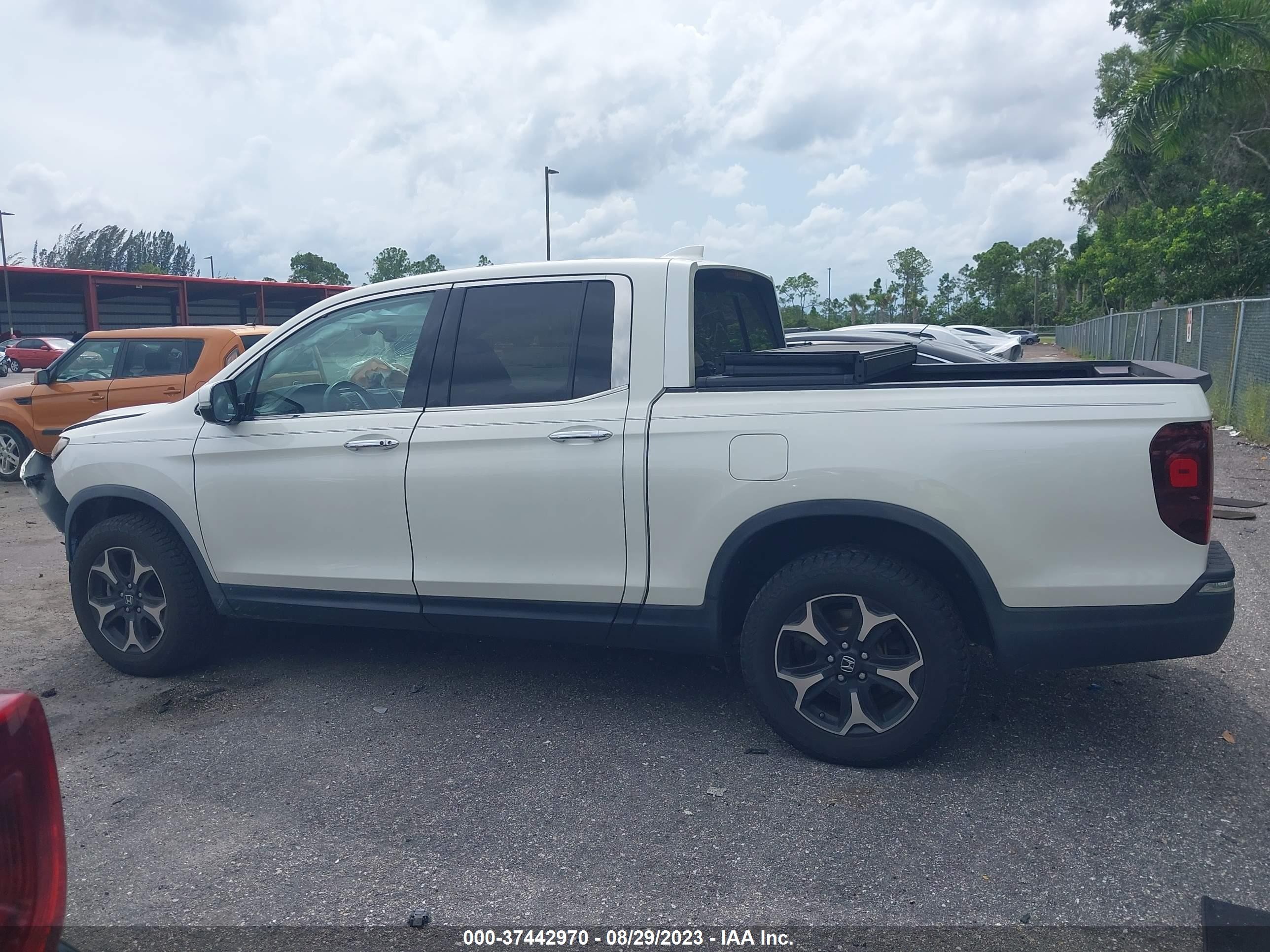 Photo 13 VIN: 5FPYK3F77HB008281 - HONDA RIDGELINE 