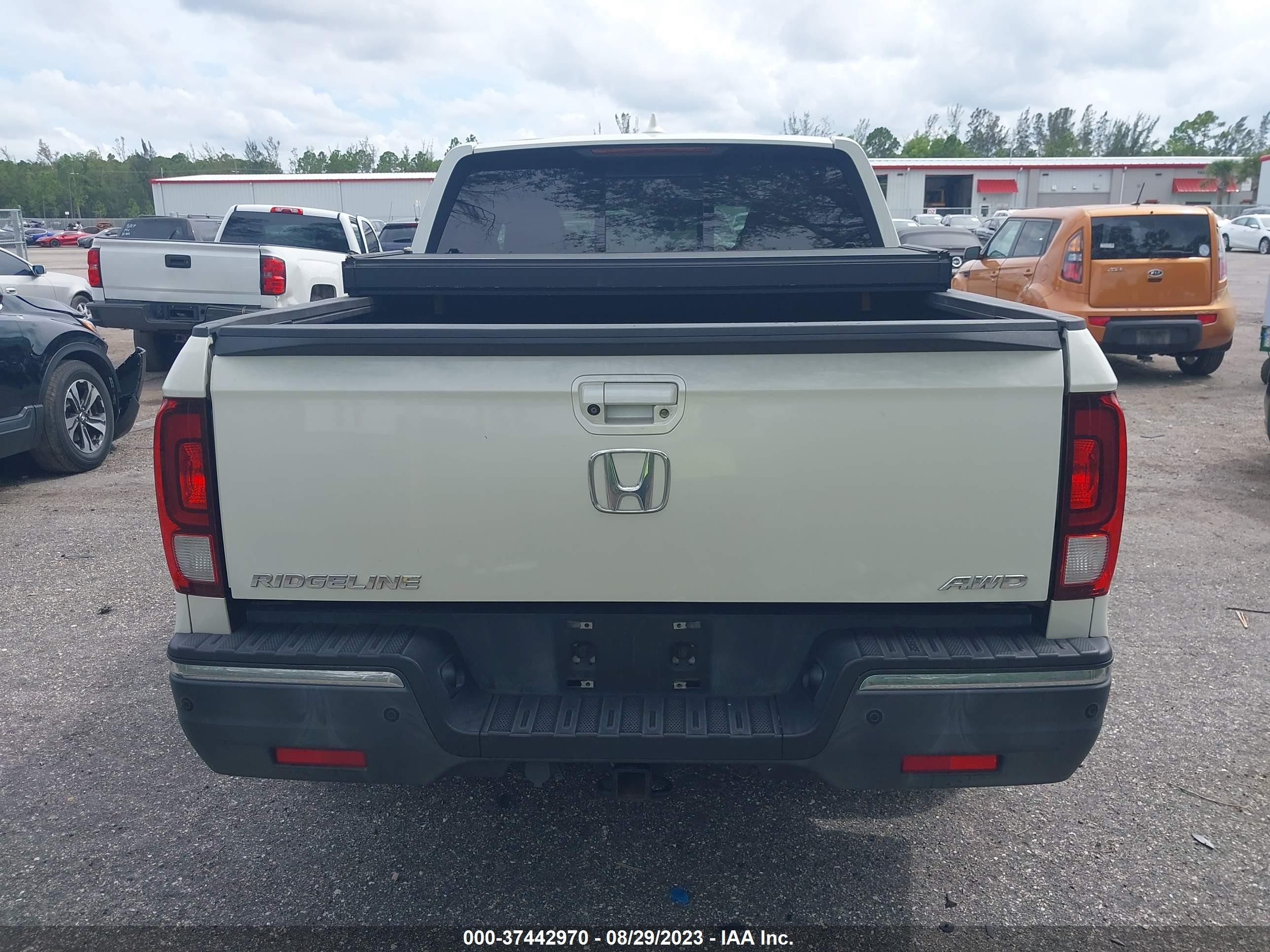 Photo 15 VIN: 5FPYK3F77HB008281 - HONDA RIDGELINE 