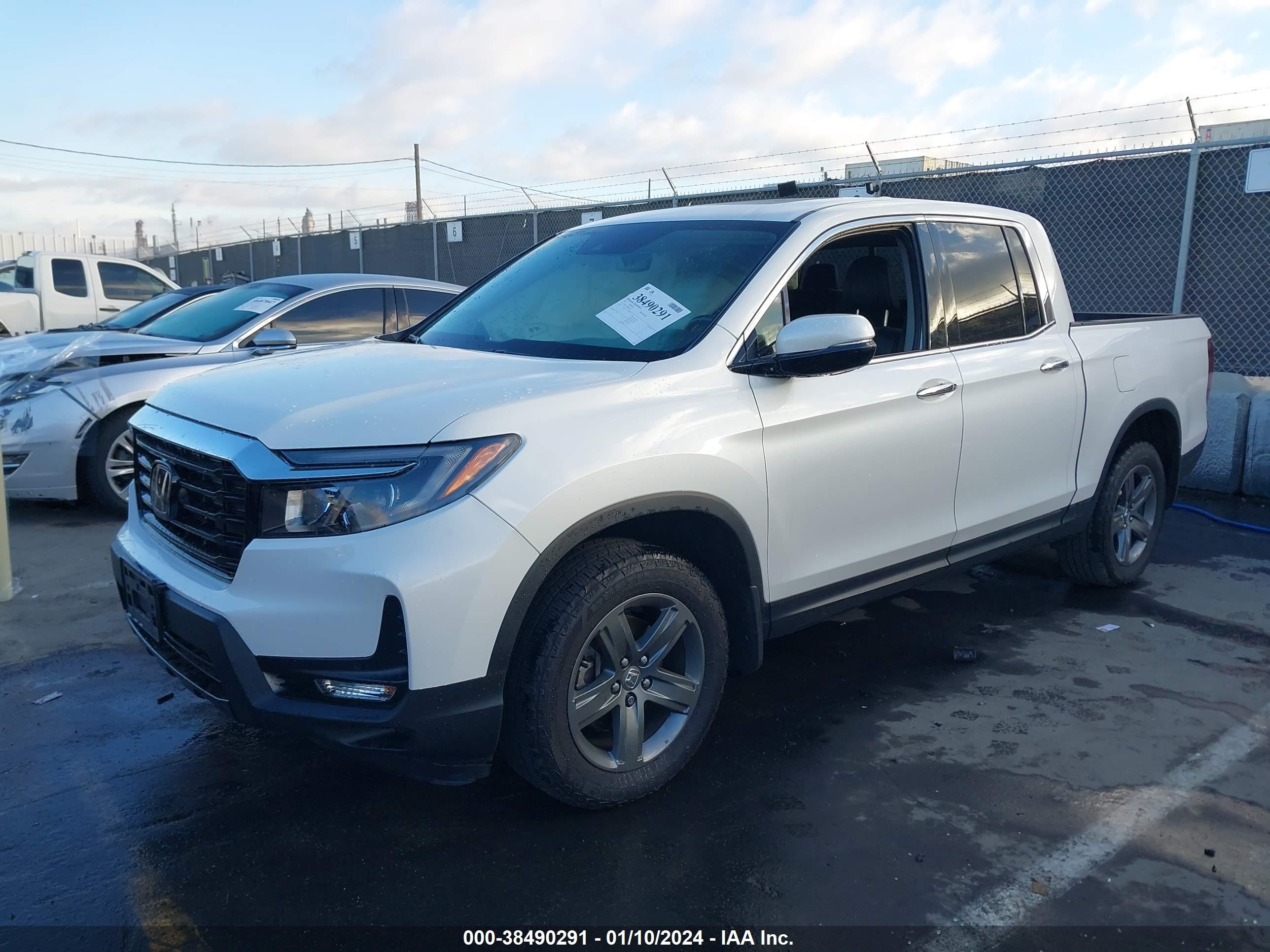 Photo 1 VIN: 5FPYK3F78NB034139 - HONDA RIDGELINE 