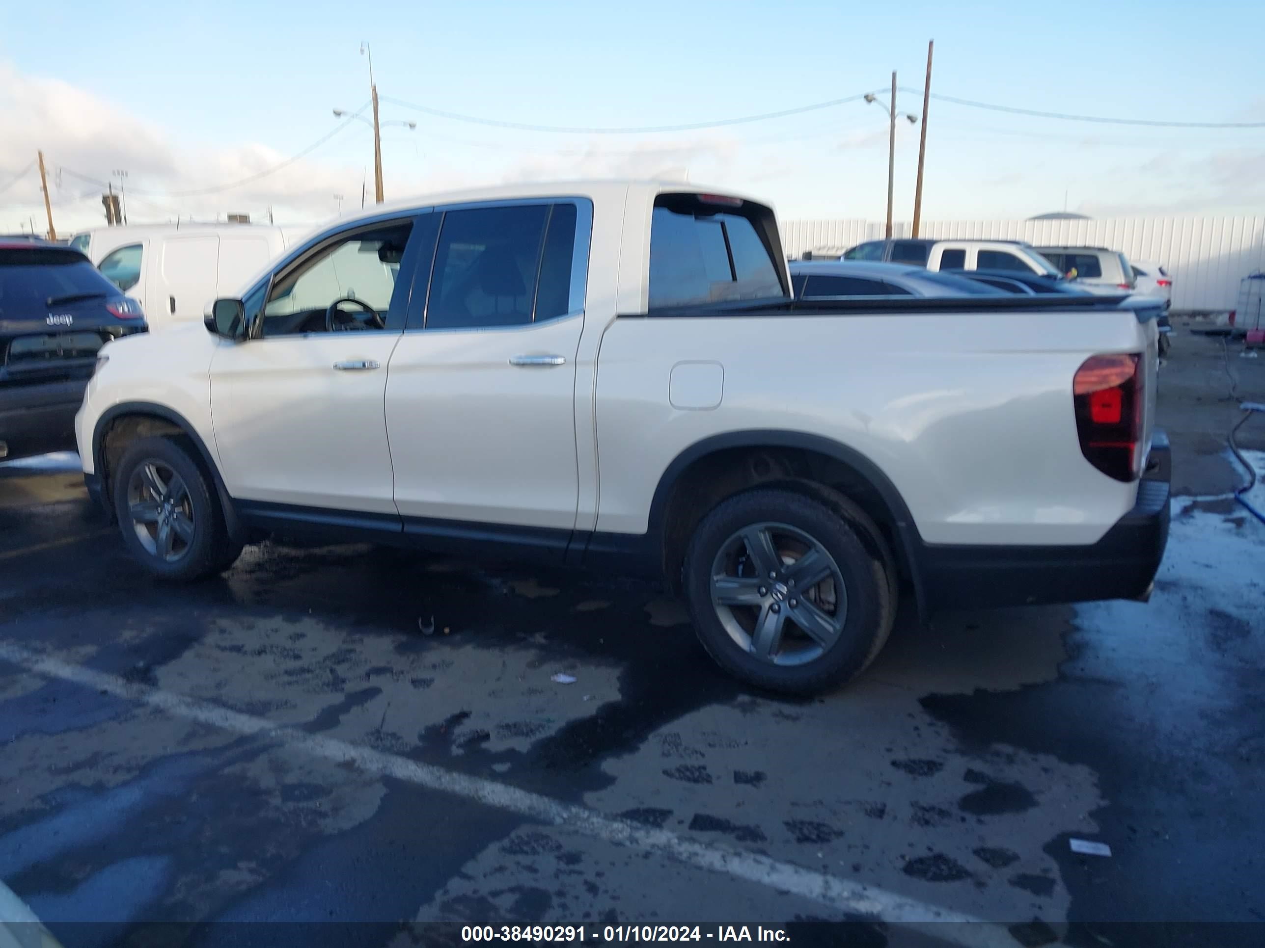 Photo 13 VIN: 5FPYK3F78NB034139 - HONDA RIDGELINE 