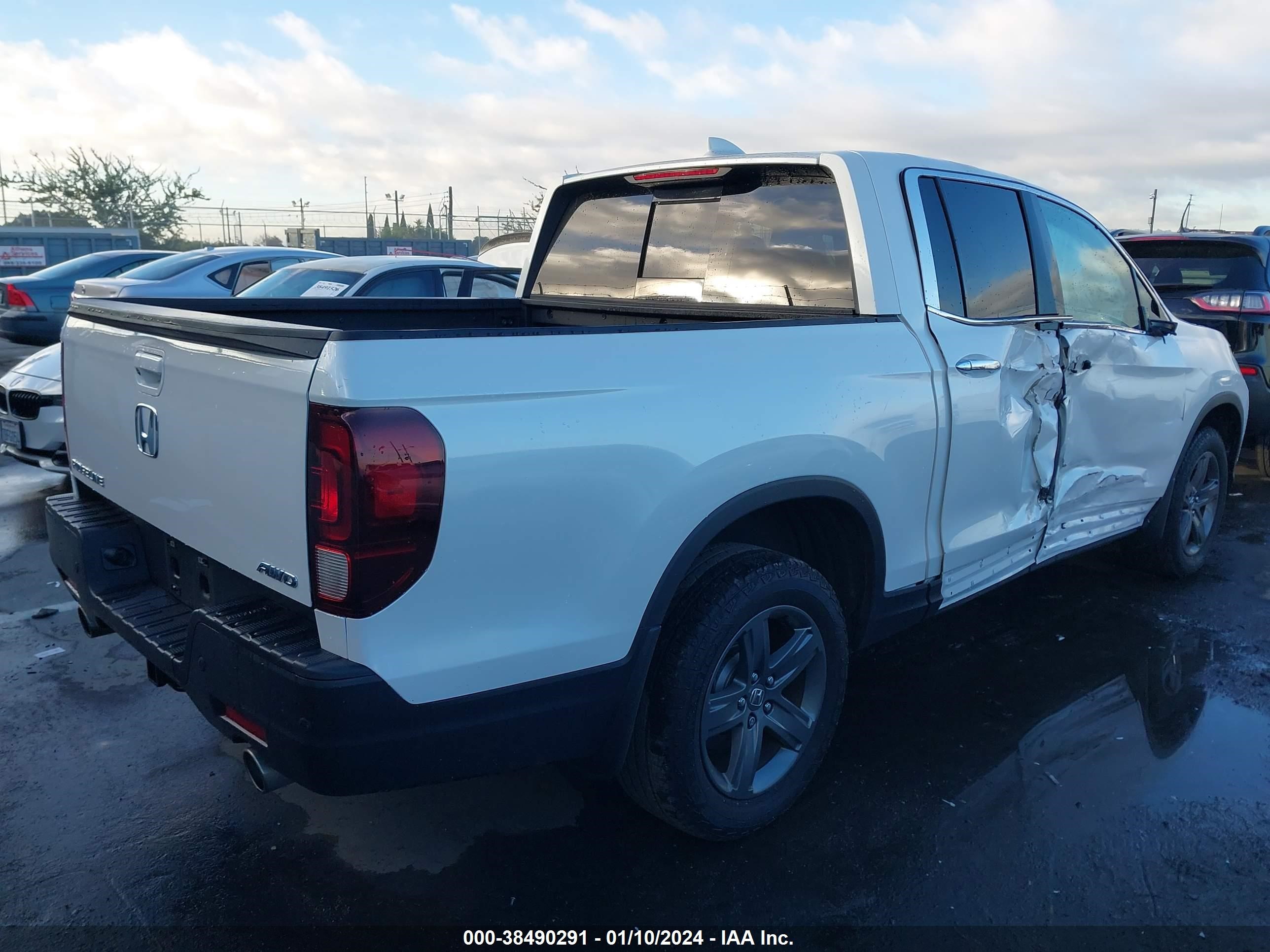 Photo 3 VIN: 5FPYK3F78NB034139 - HONDA RIDGELINE 