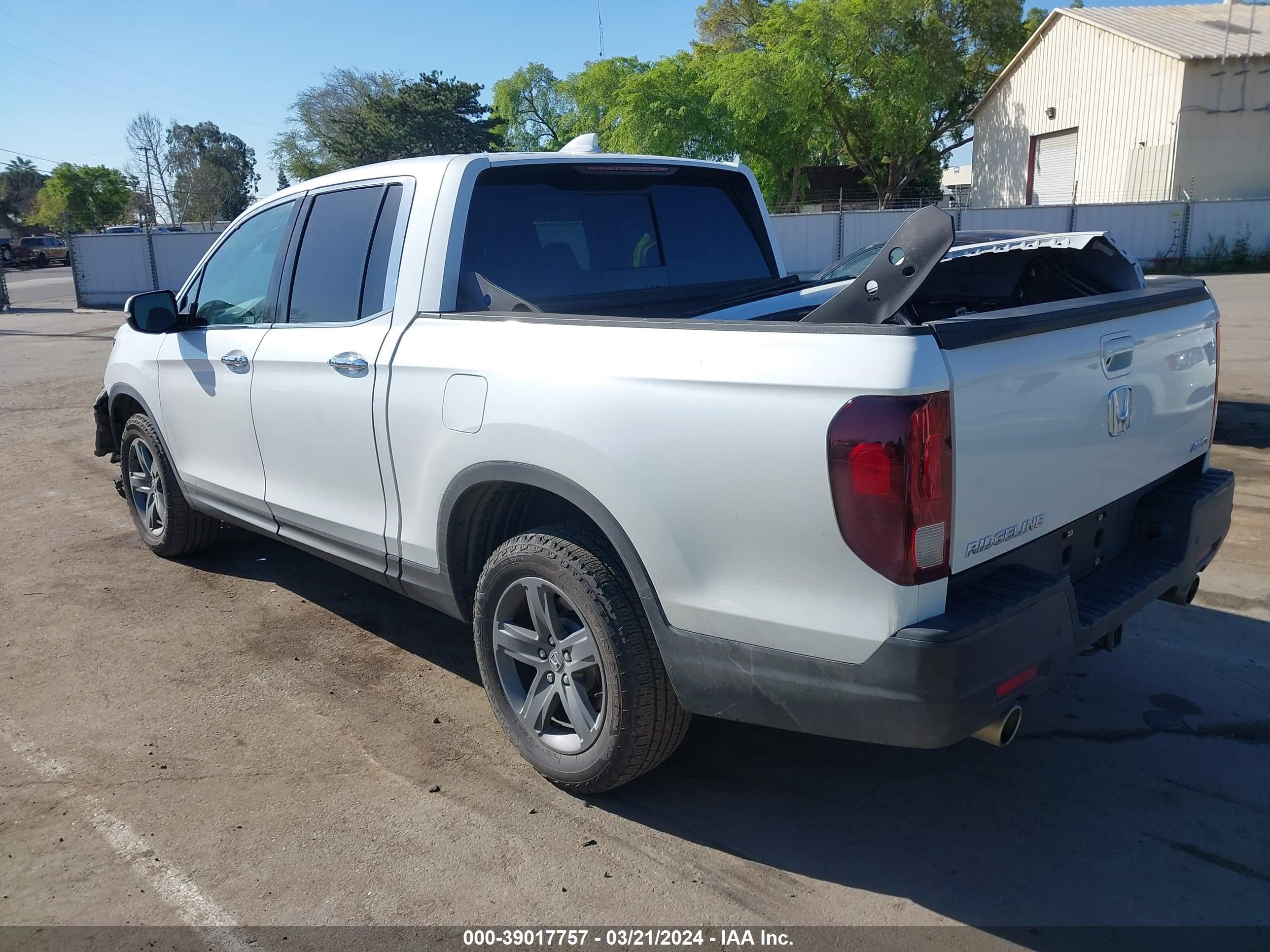 Photo 2 VIN: 5FPYK3F79PB007468 - HONDA RIDGELINE 