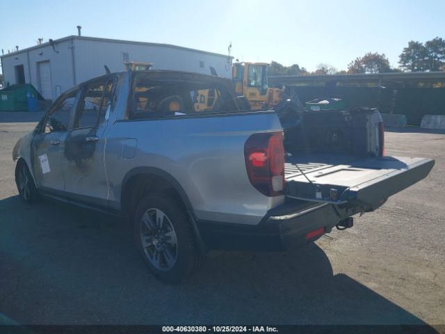 Photo 2 VIN: 5FPYK3F7XJB003923 - HONDA RIDGELINE 