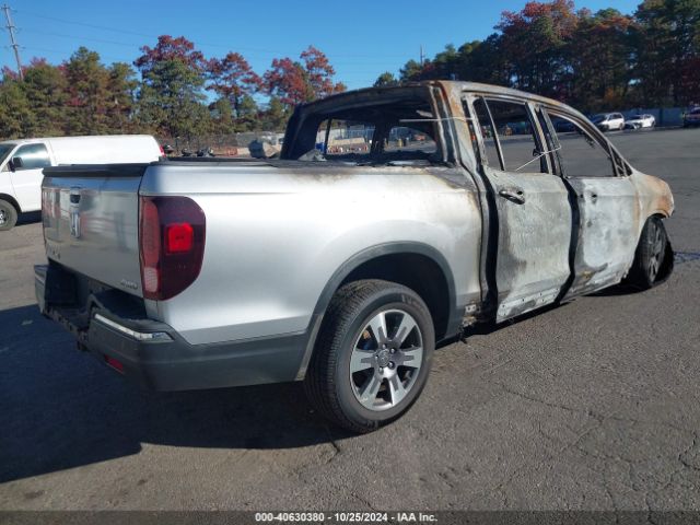 Photo 3 VIN: 5FPYK3F7XJB003923 - HONDA RIDGELINE 