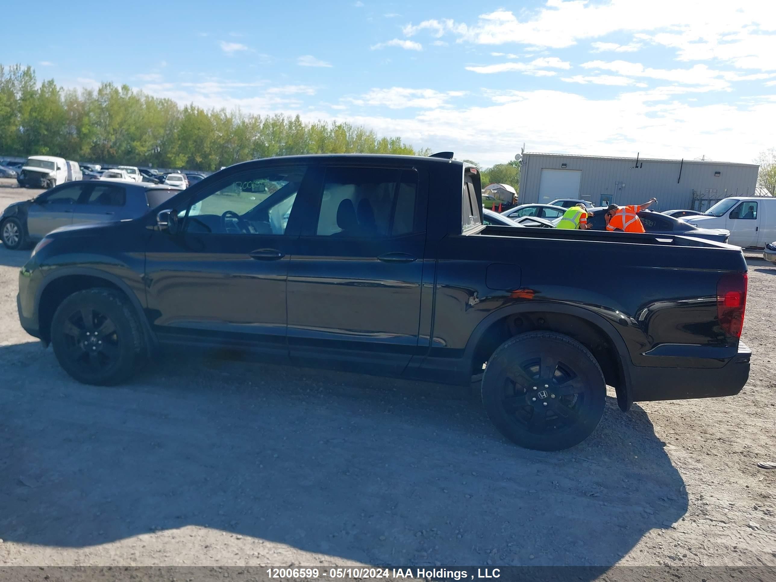 Photo 13 VIN: 5FPYK3F89HB504398 - HONDA RIDGELINE 