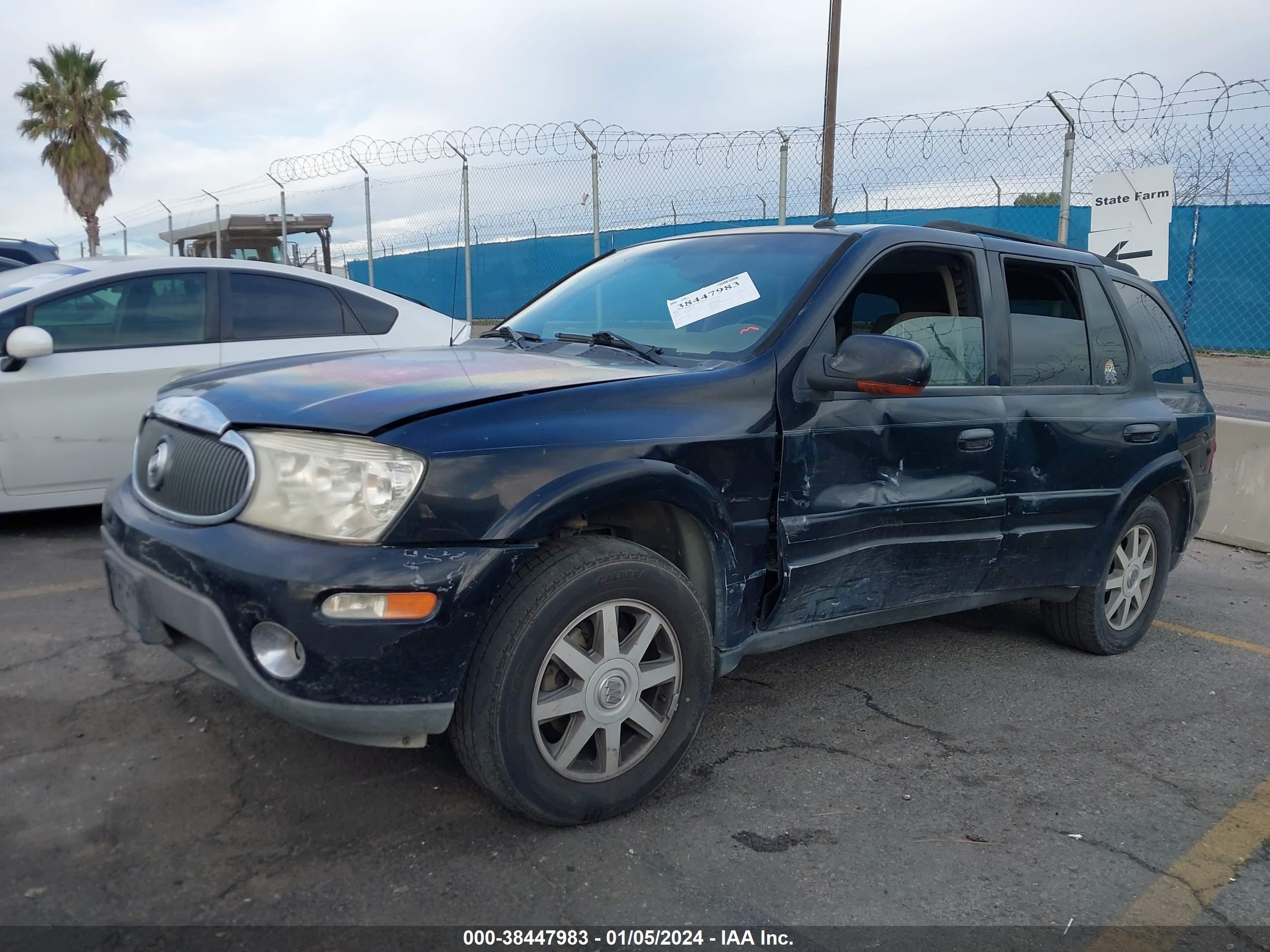 Photo 1 VIN: 5GADS13SX42247519 - BUICK RAINER 