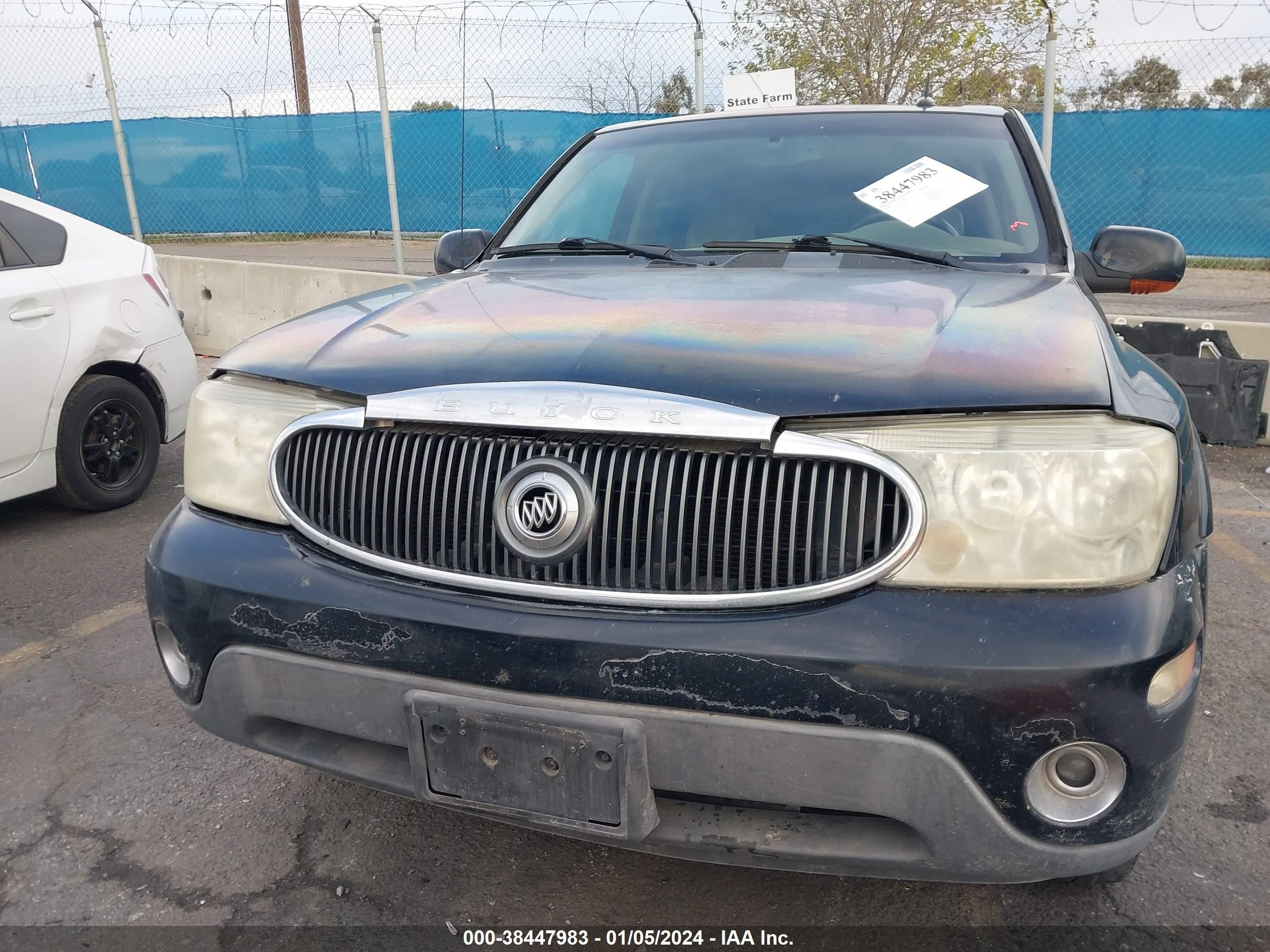 Photo 11 VIN: 5GADS13SX42247519 - BUICK RAINER 