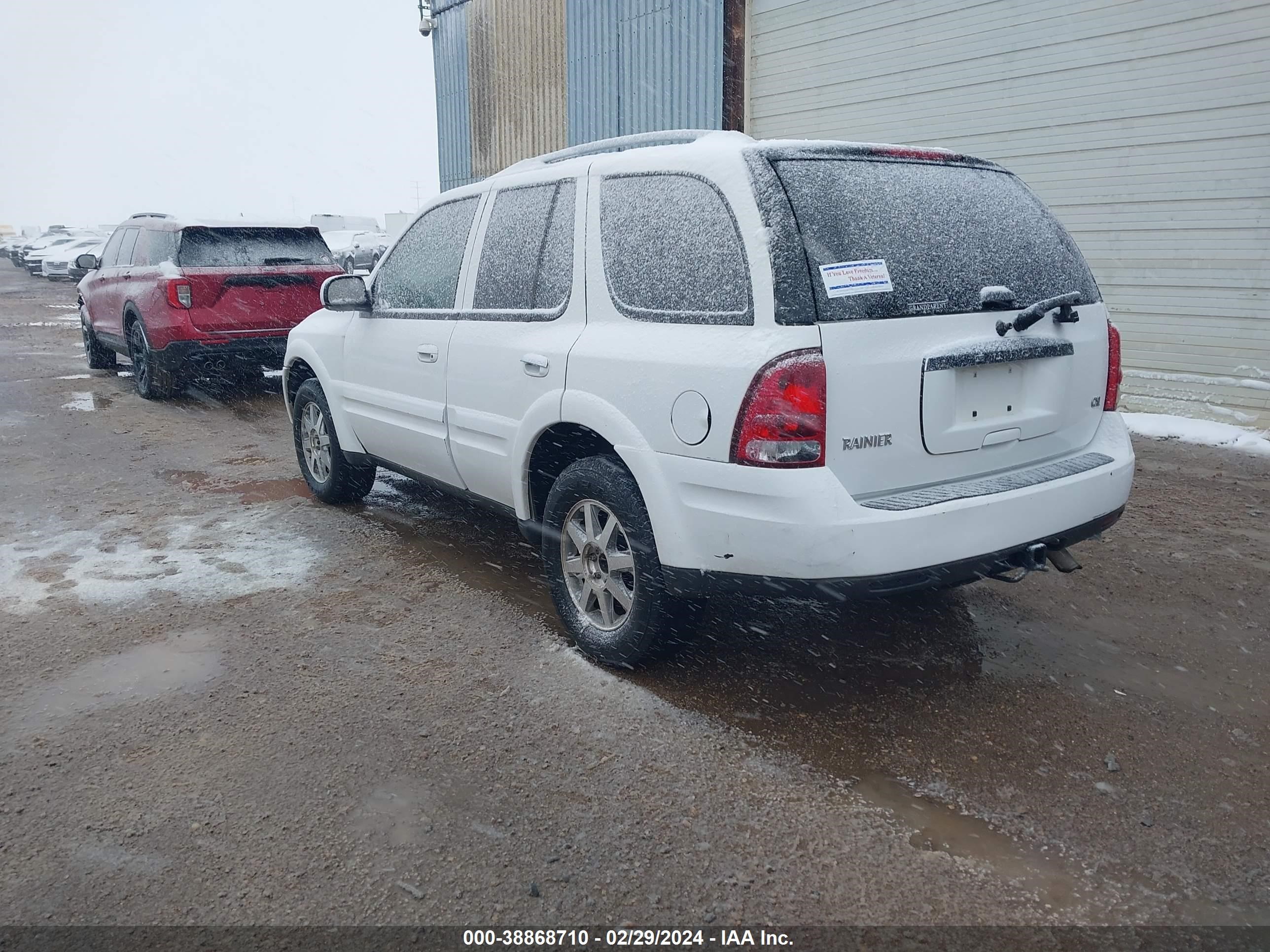 Photo 2 VIN: 5GADT13S072281373 - BUICK RAINER 