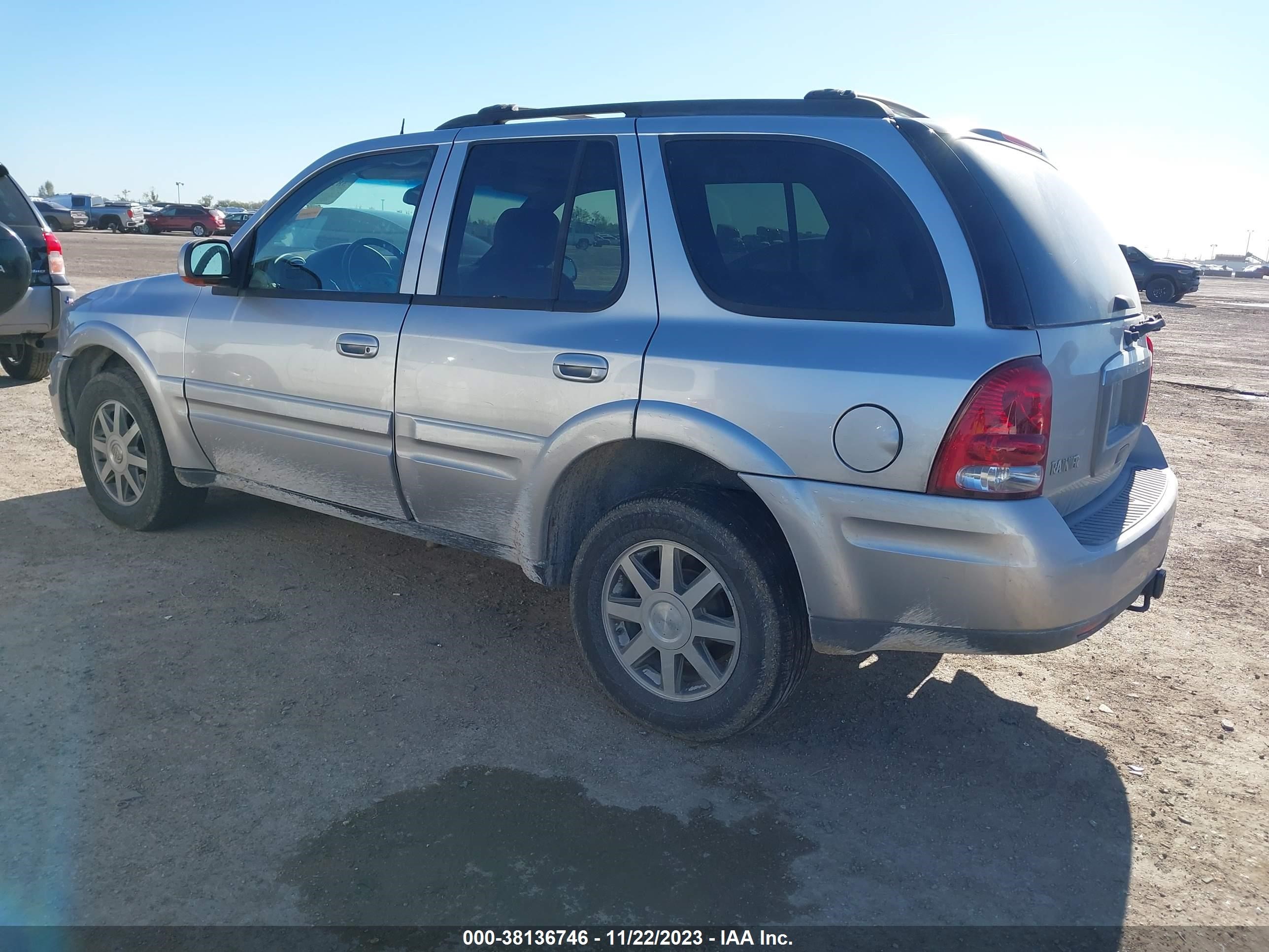 Photo 2 VIN: 5GADT13S242267907 - BUICK RAINER 