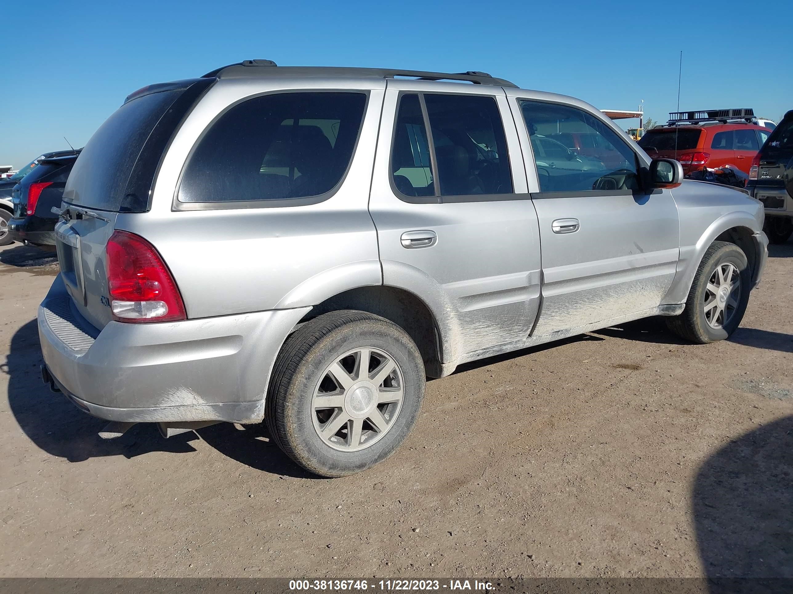 Photo 3 VIN: 5GADT13S242267907 - BUICK RAINER 