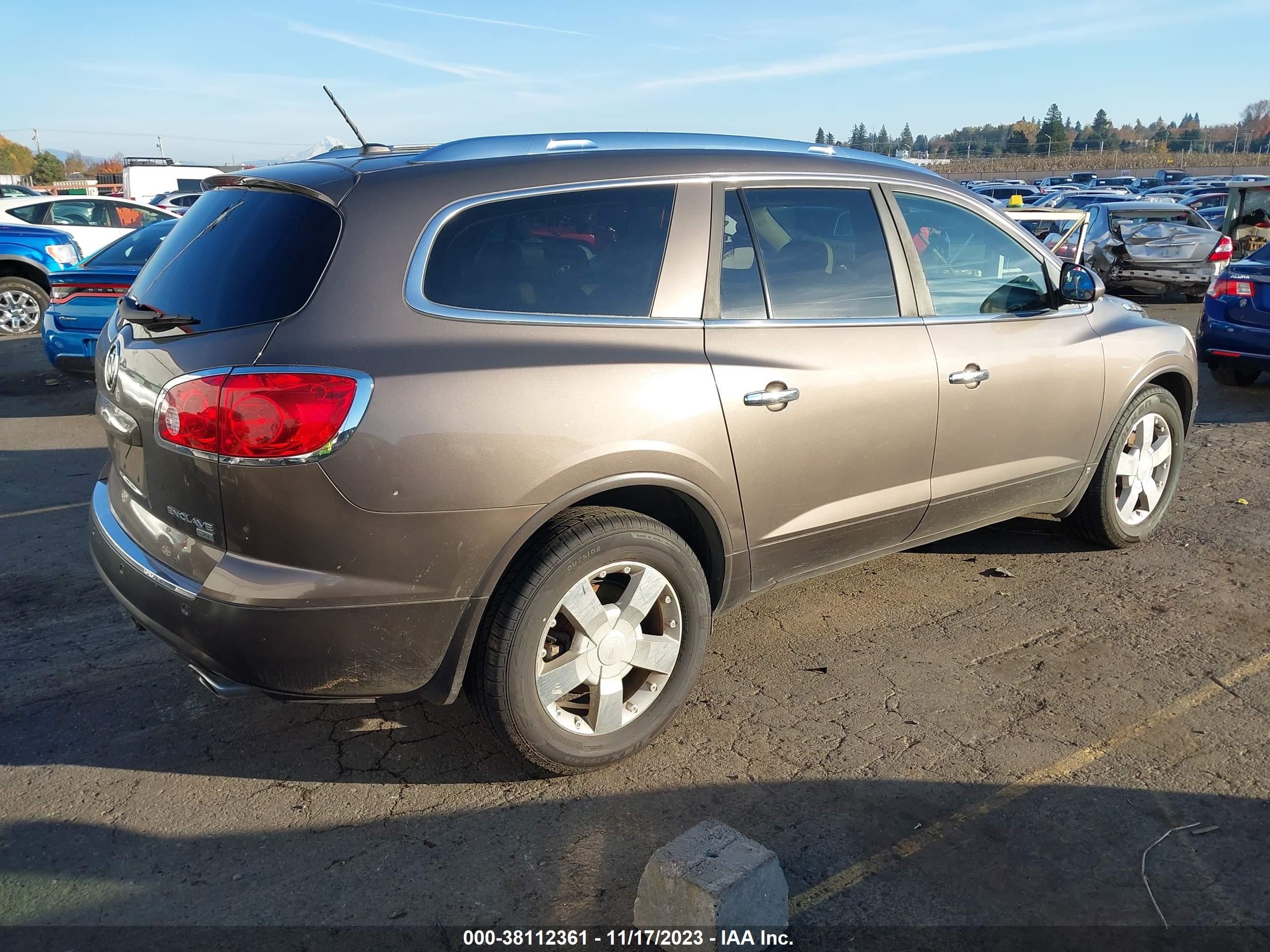 Photo 3 VIN: 5GAER23748J101596 - BUICK ENCLAVE 