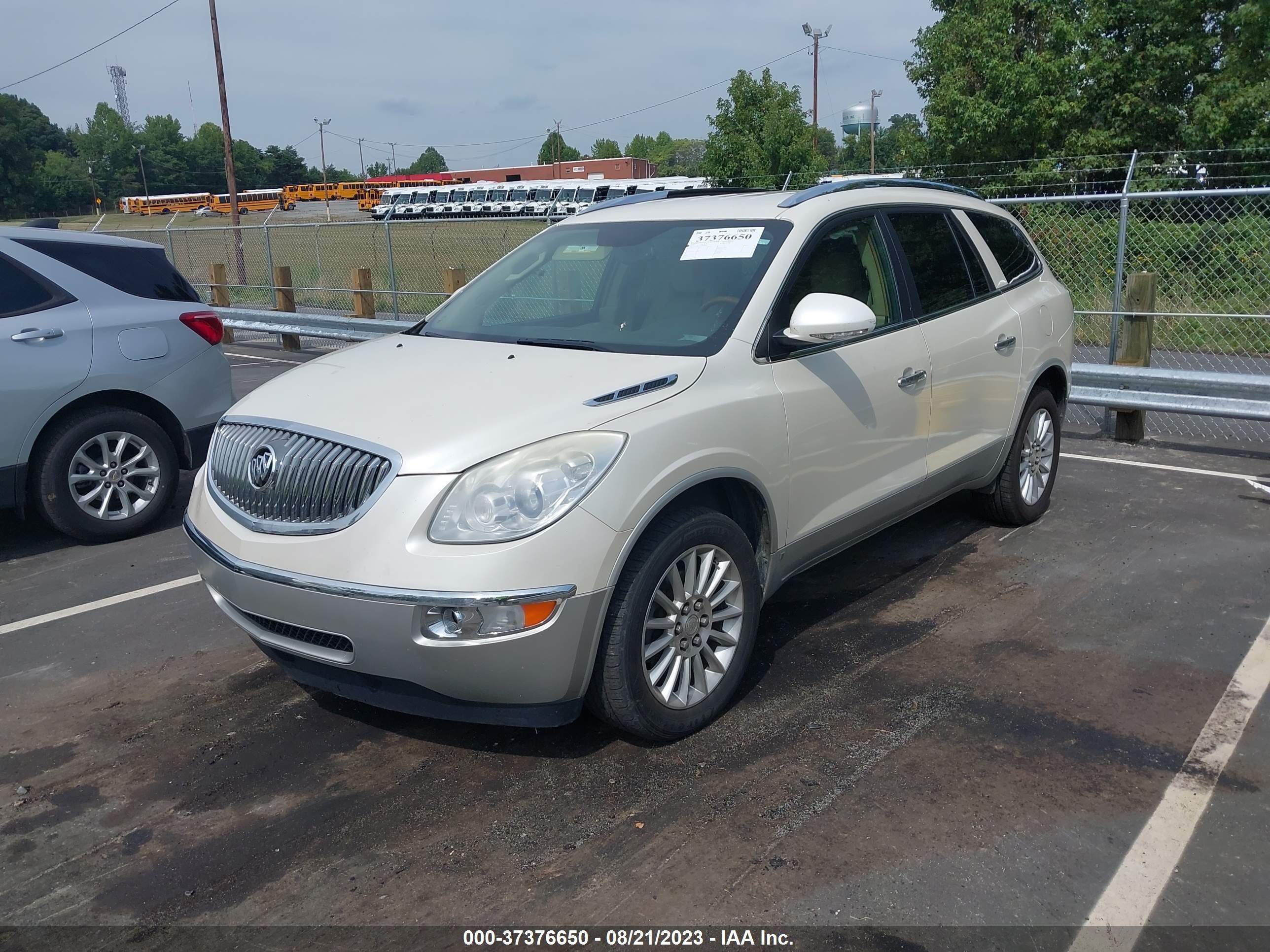 Photo 1 VIN: 5GAER23748J288676 - BUICK ENCLAVE 