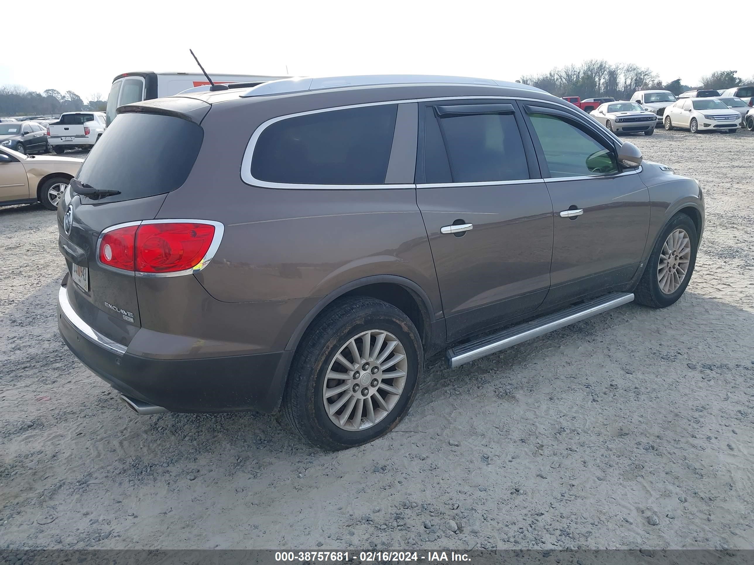 Photo 3 VIN: 5GAER23768J307843 - BUICK ENCLAVE 