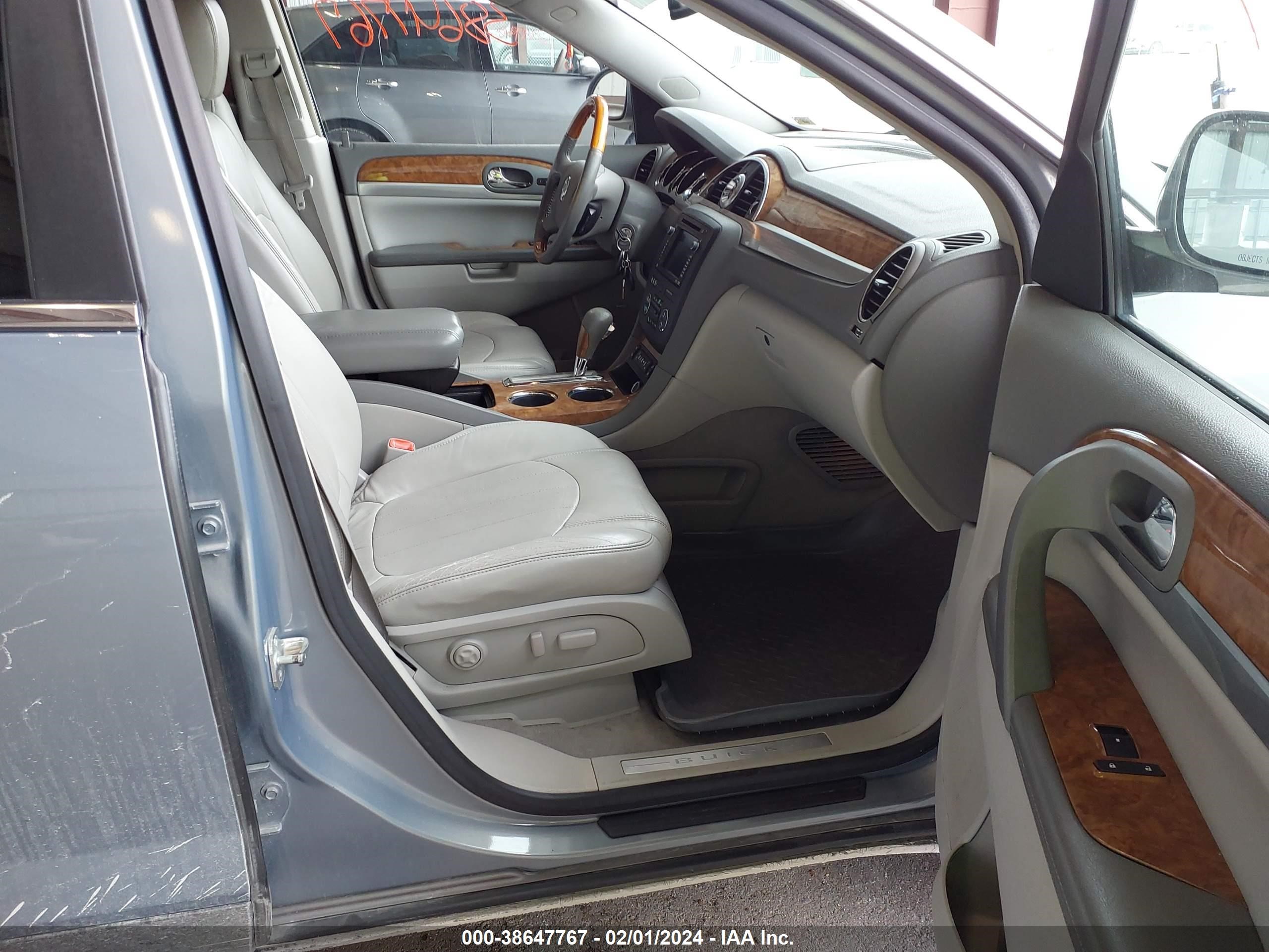 Photo 4 VIN: 5GAER23778J187907 - BUICK ENCLAVE 