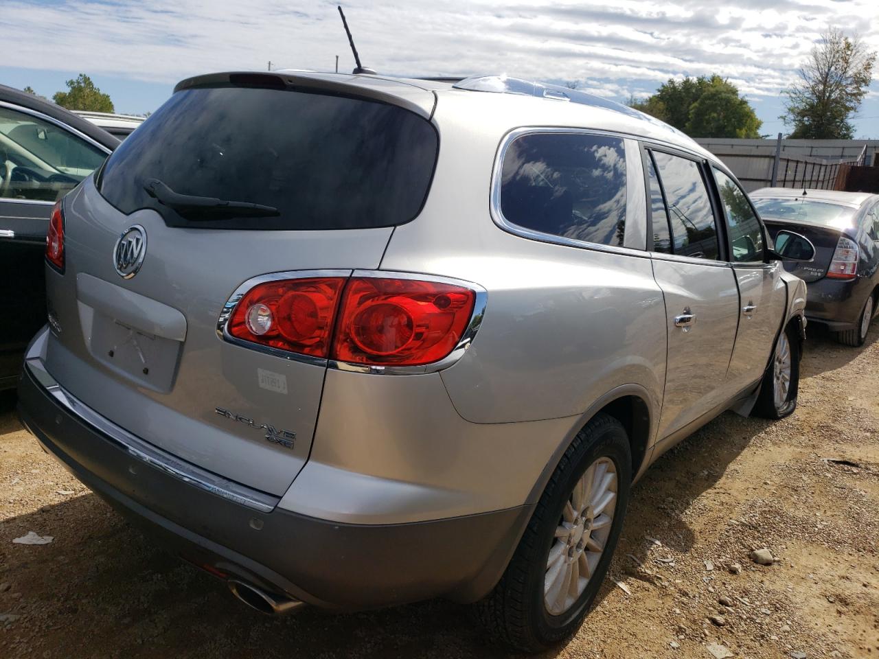 Photo 2 VIN: 5GAER23798J292657 - BUICK ENCLAVE 