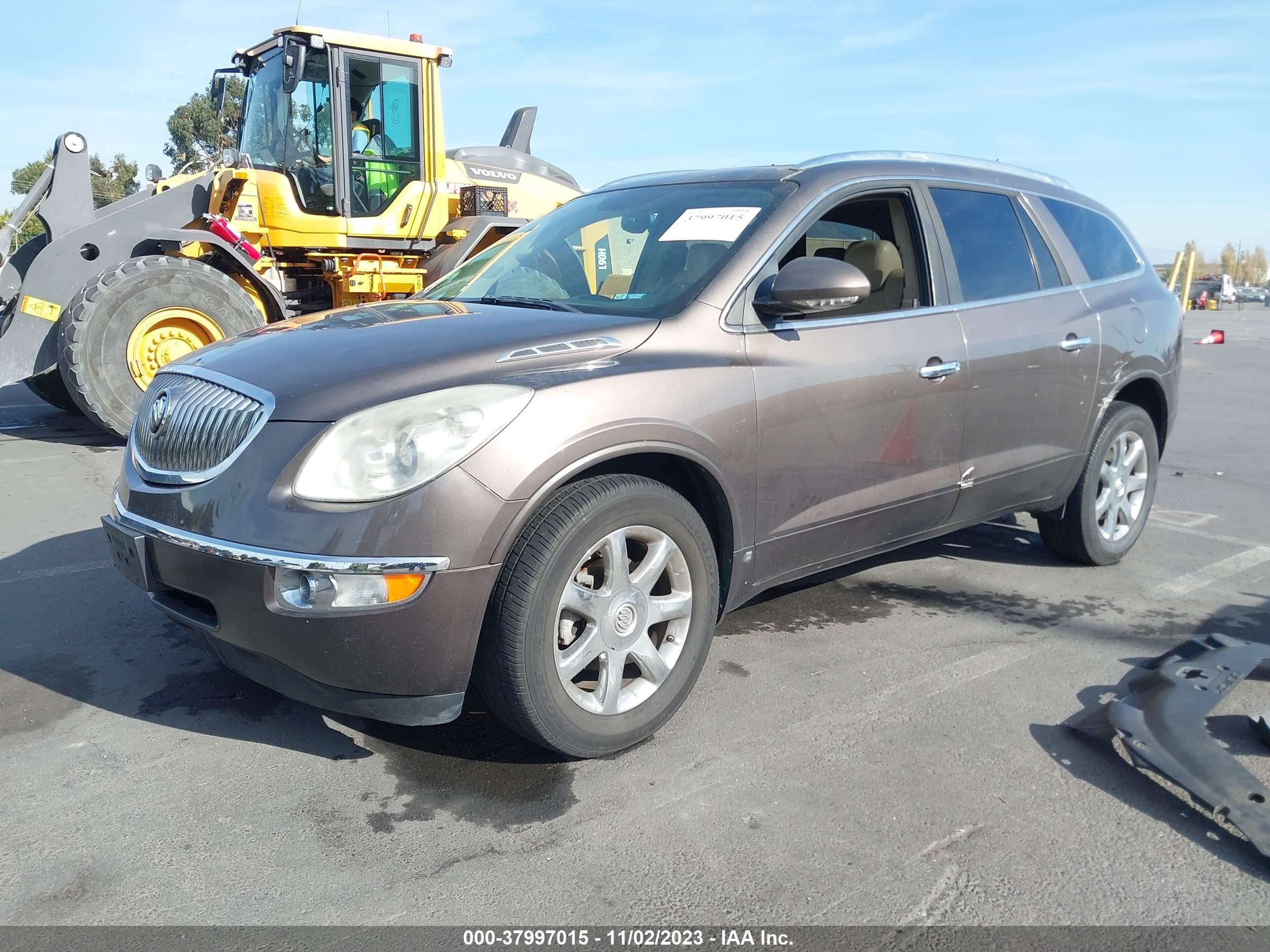 Photo 1 VIN: 5GAER237X8J156750 - BUICK ENCLAVE 